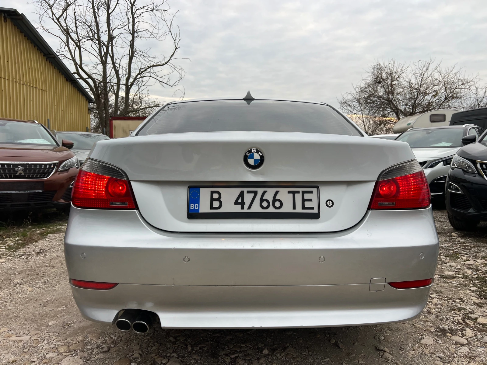 BMW 520 BENZIN AVTOMAT NAVI - изображение 6