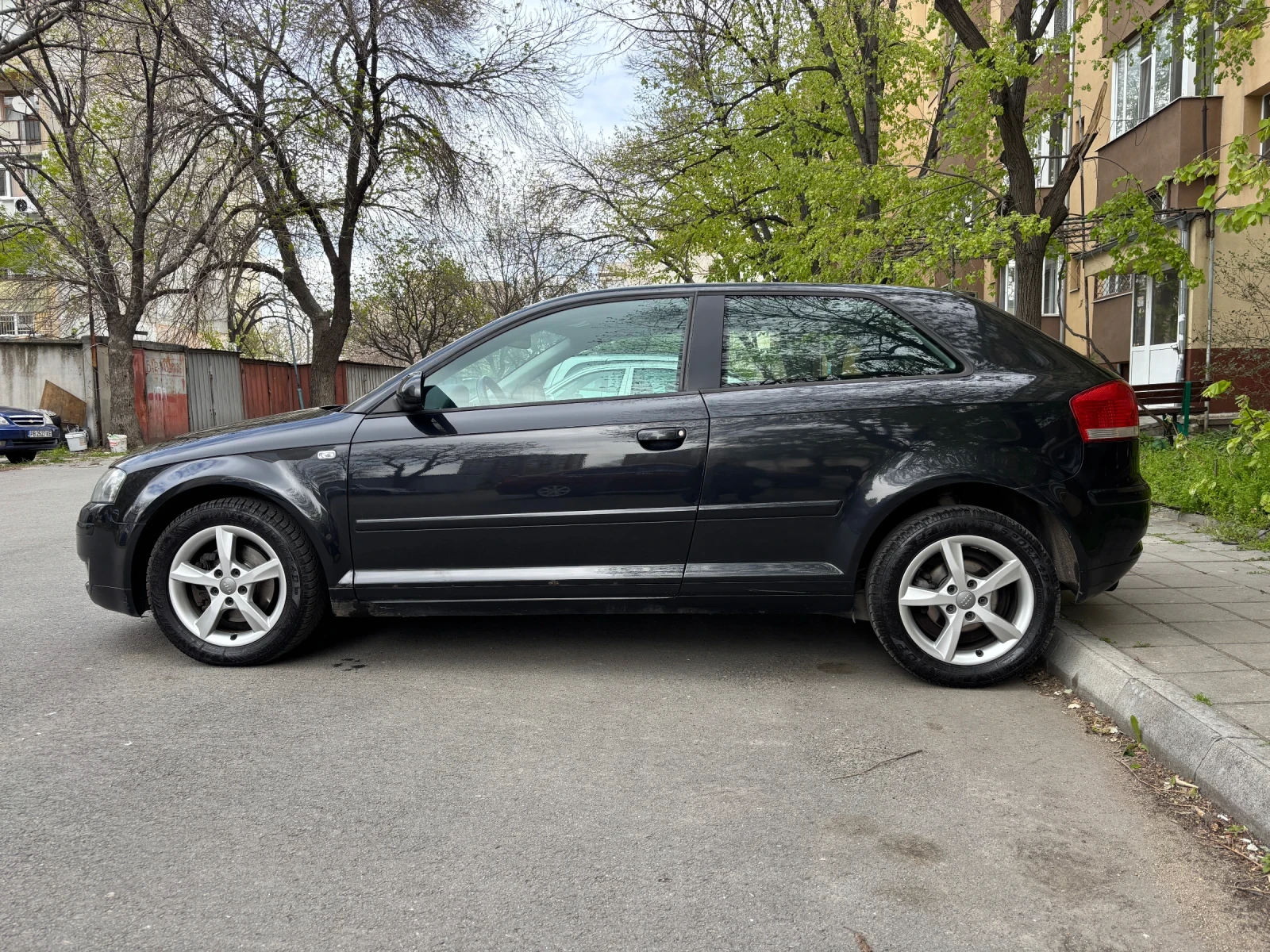 Audi A3 2.0 FSI - изображение 8