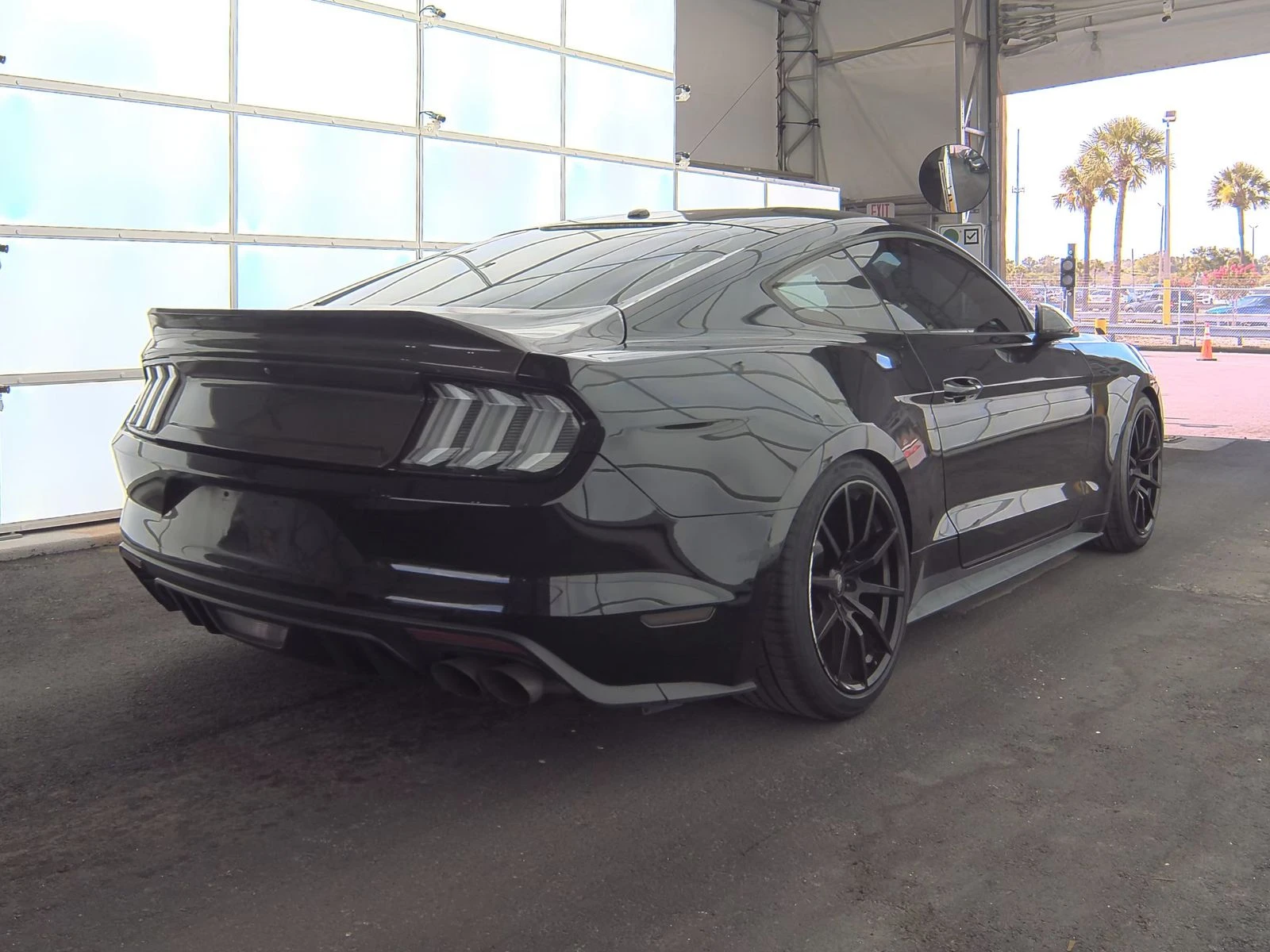 Ford Mustang EcoBoost Обдух* Кожа* Ambient* Голямата Навигация* - изображение 4
