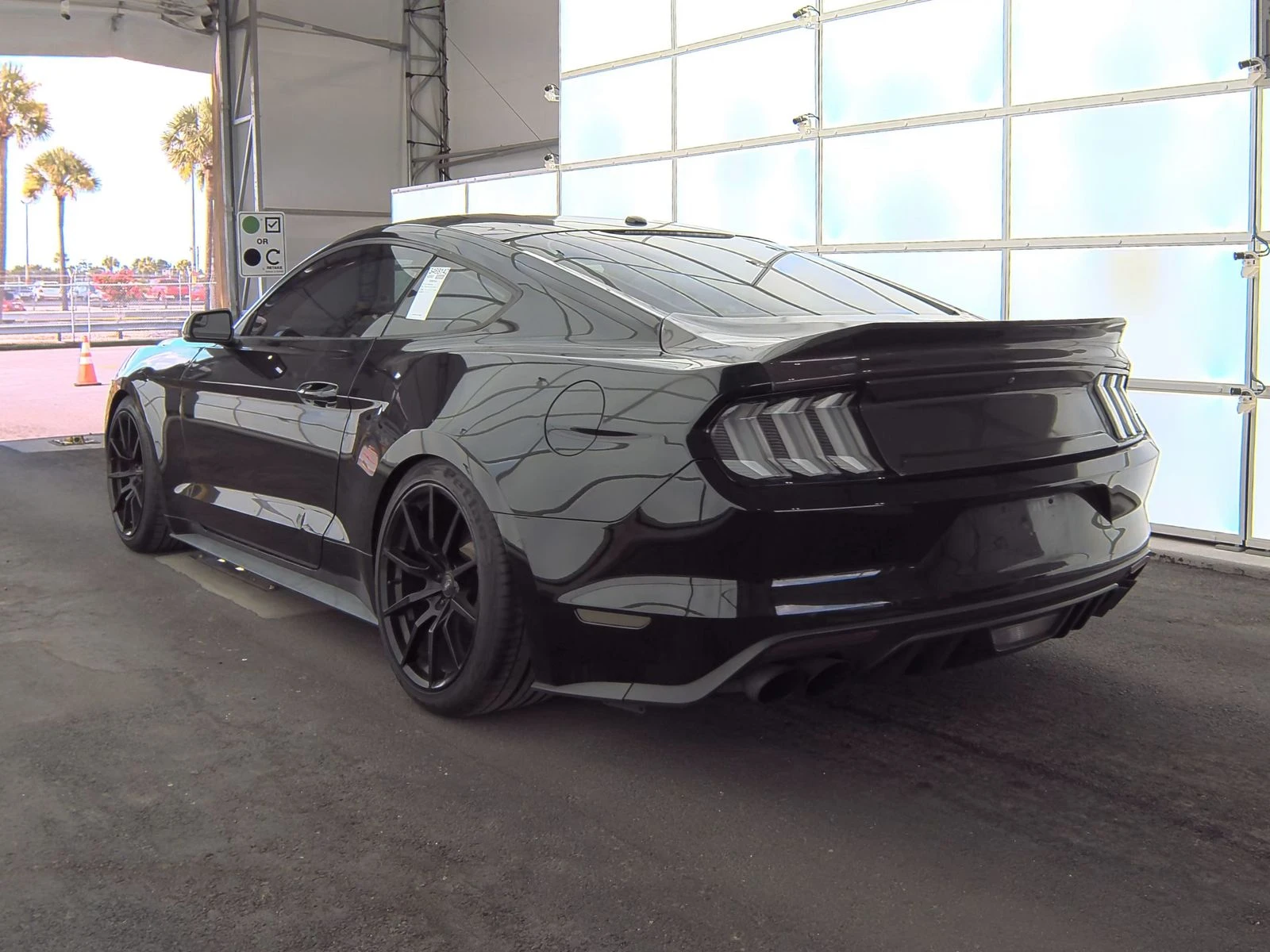 Ford Mustang EcoBoost Обдух* Кожа* Ambient* Голямата Навигация* - изображение 6