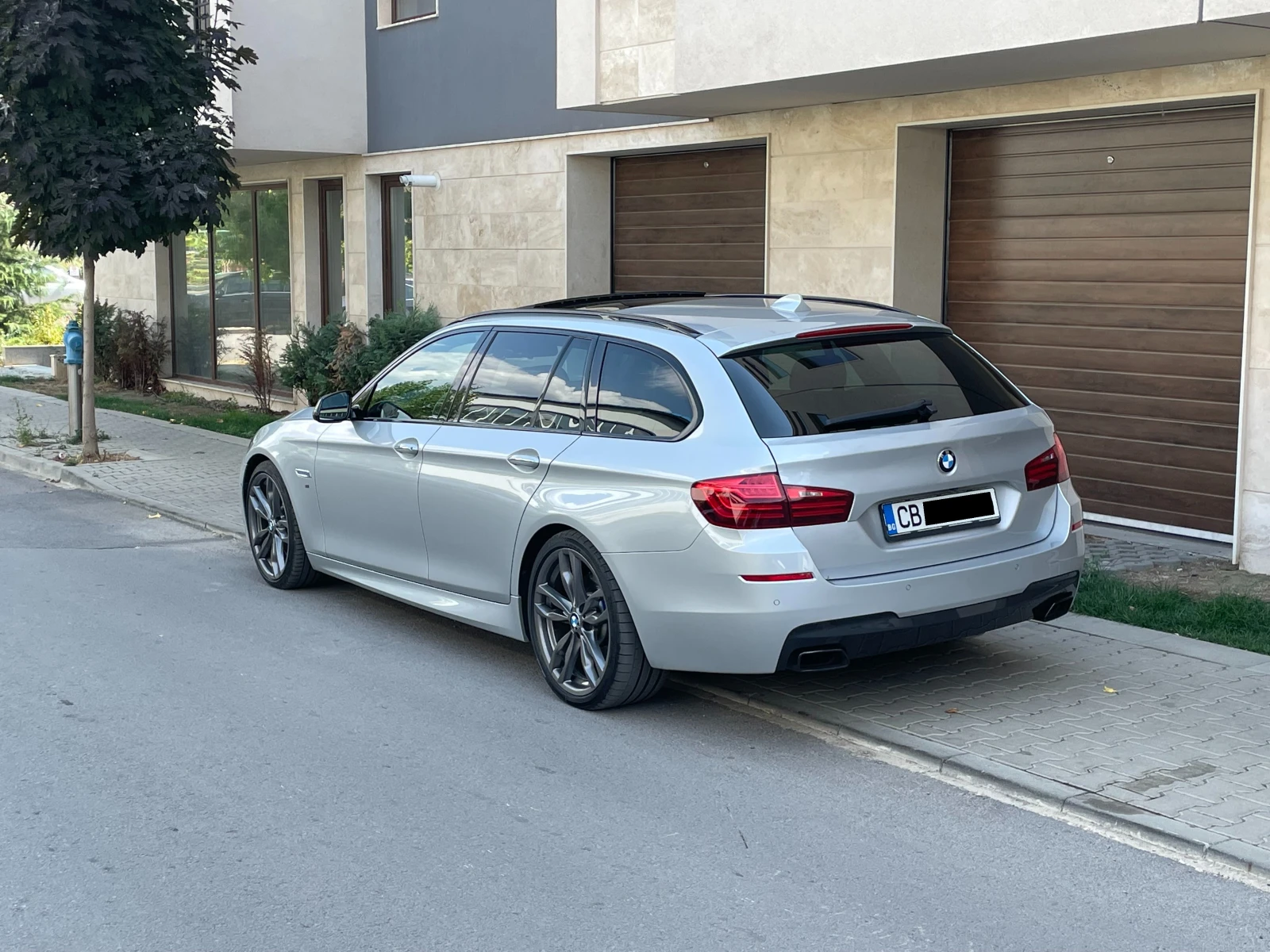 BMW 530 M550d xDrive Facelift - изображение 4