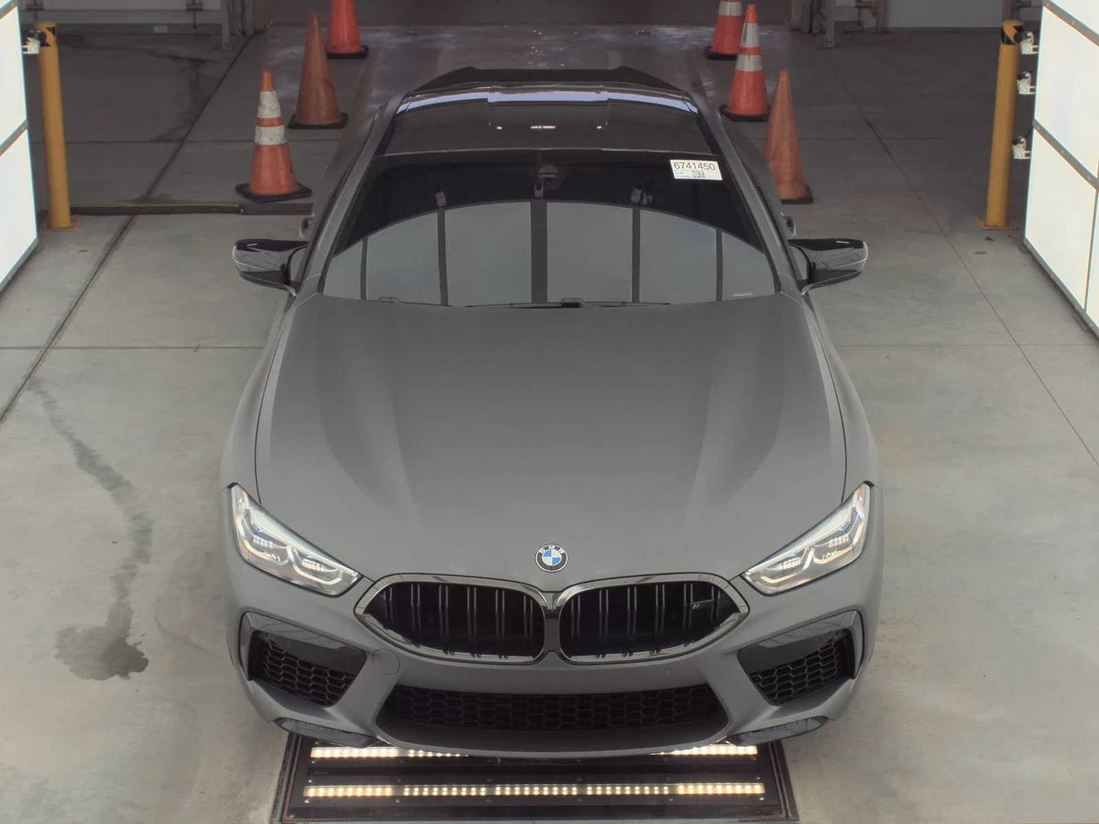 BMW M8 Coupe Competition - изображение 2