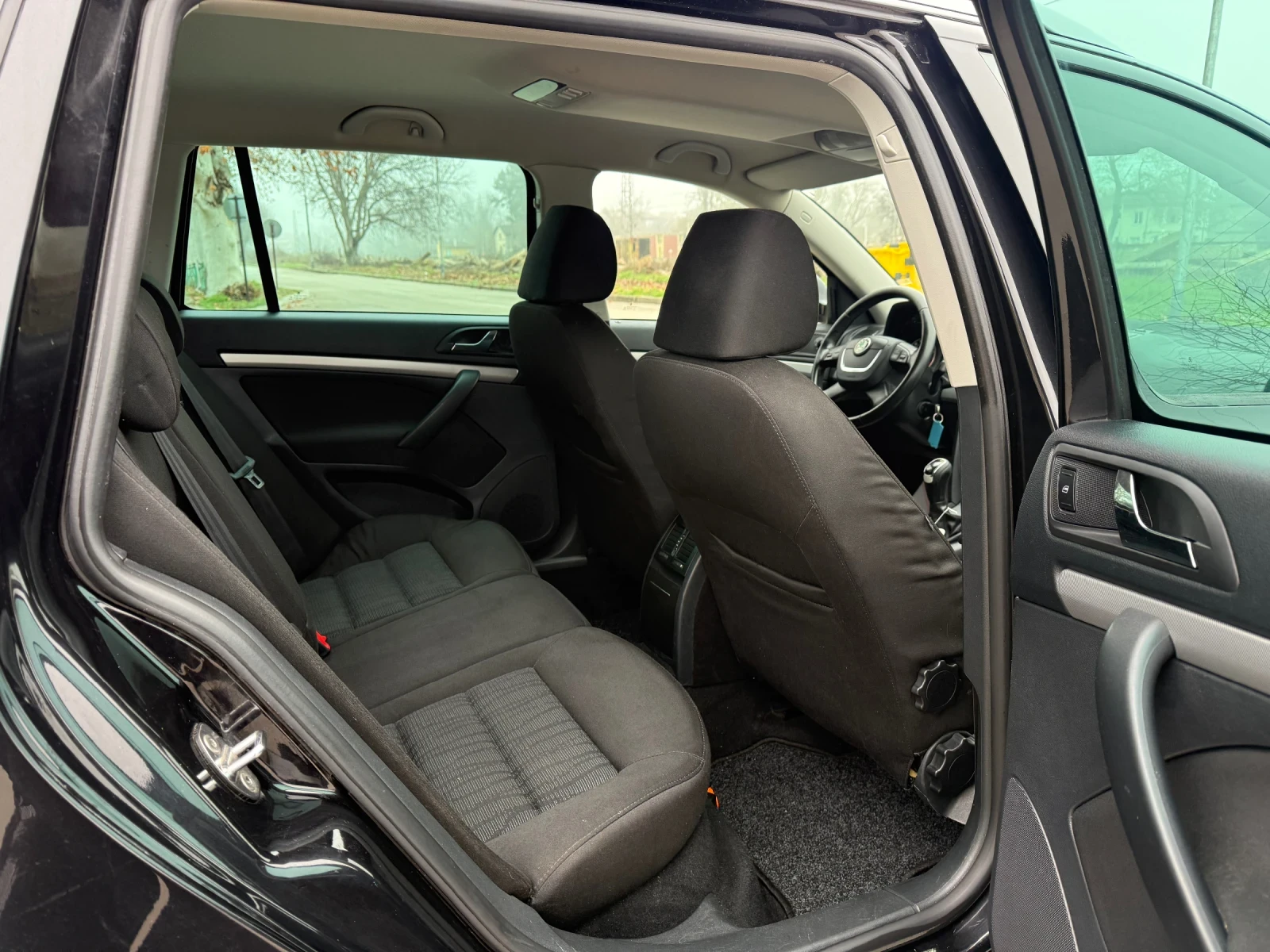 Skoda Octavia 1.6TDI - изображение 9