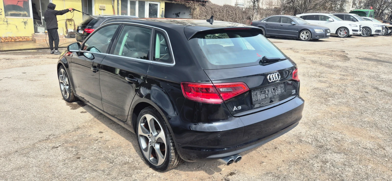 Audi A3 2.0TDI* 184KC* АВТОМАТ* НАВИ* ЛЕД, снимка 4 - Автомобили и джипове - 53912427