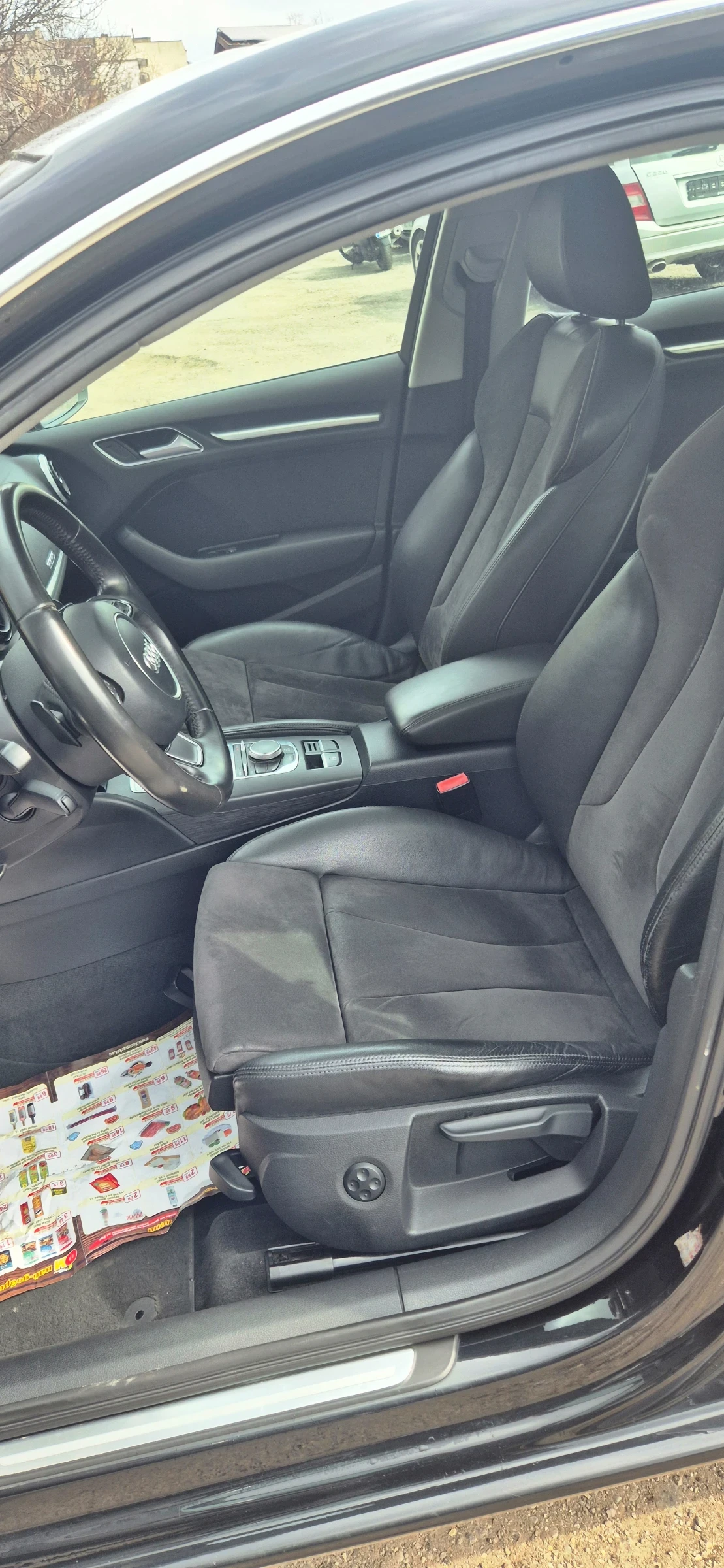 Audi A3 2.0TDI* 184KC* АВТОМАТ* НАВИ* ЛЕД, снимка 7 - Автомобили и джипове - 53912427