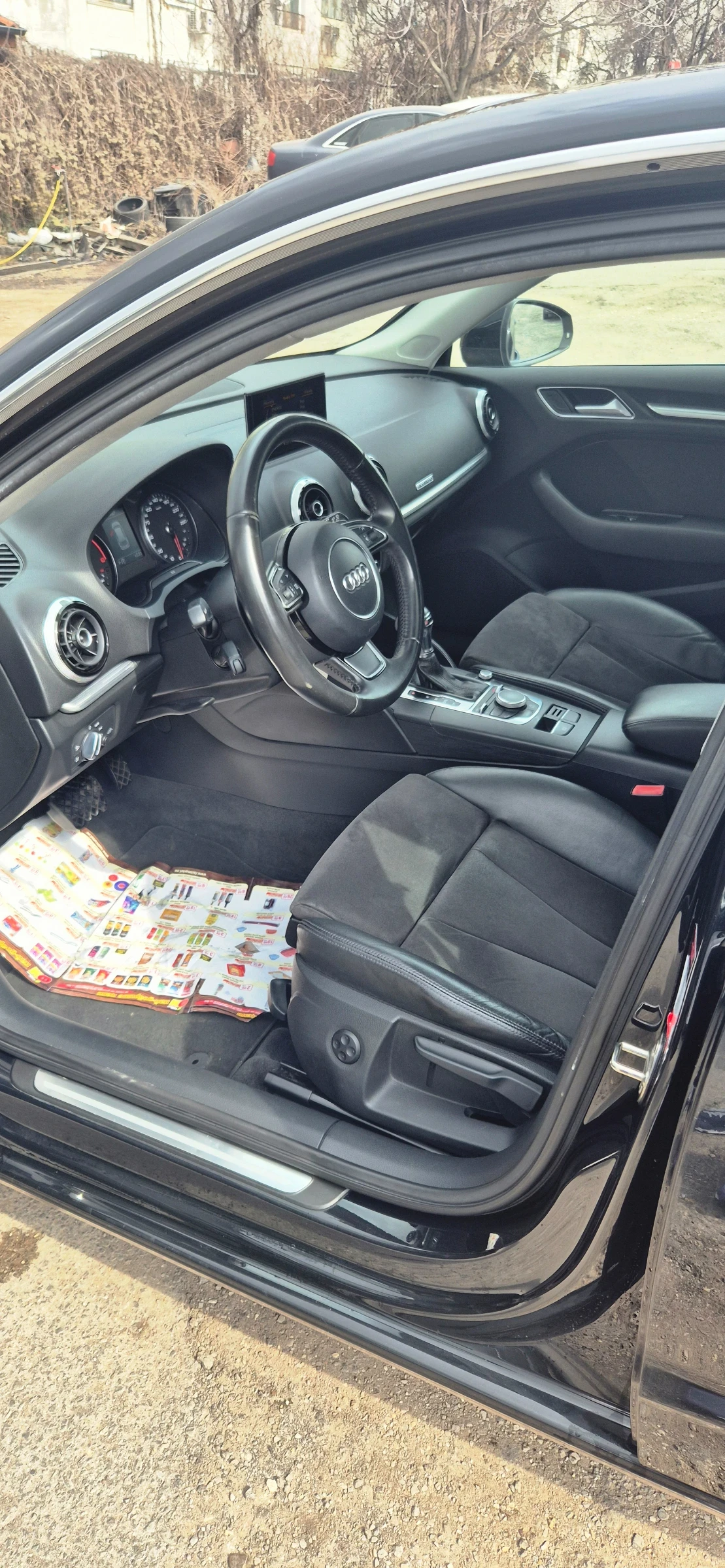 Audi A3 2.0TDI* 184KC* АВТОМАТ* НАВИ* ЛЕД, снимка 6 - Автомобили и джипове - 53912427