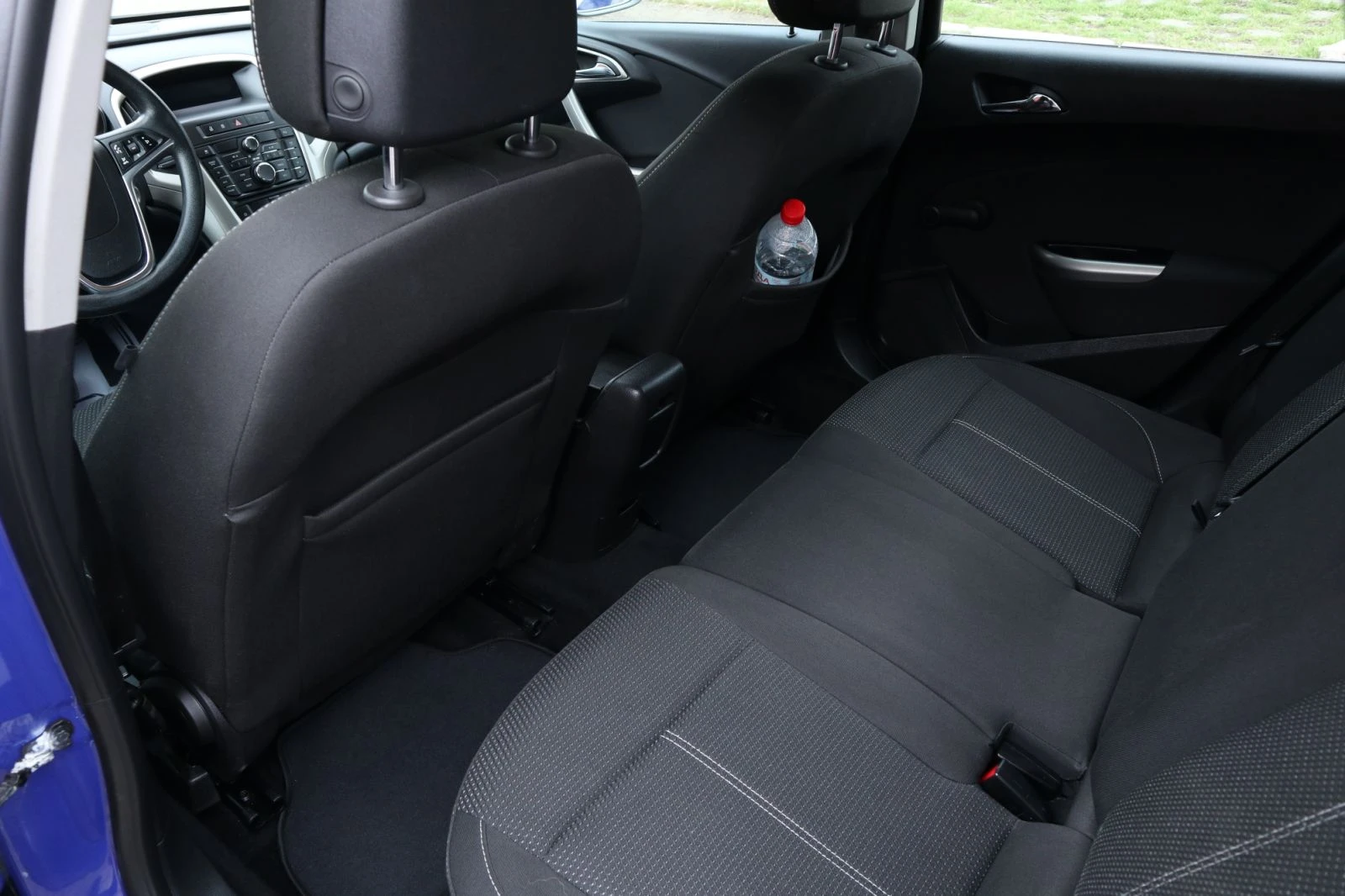 Opel Astra J, снимка 6 - Автомобили и джипове - 54004580