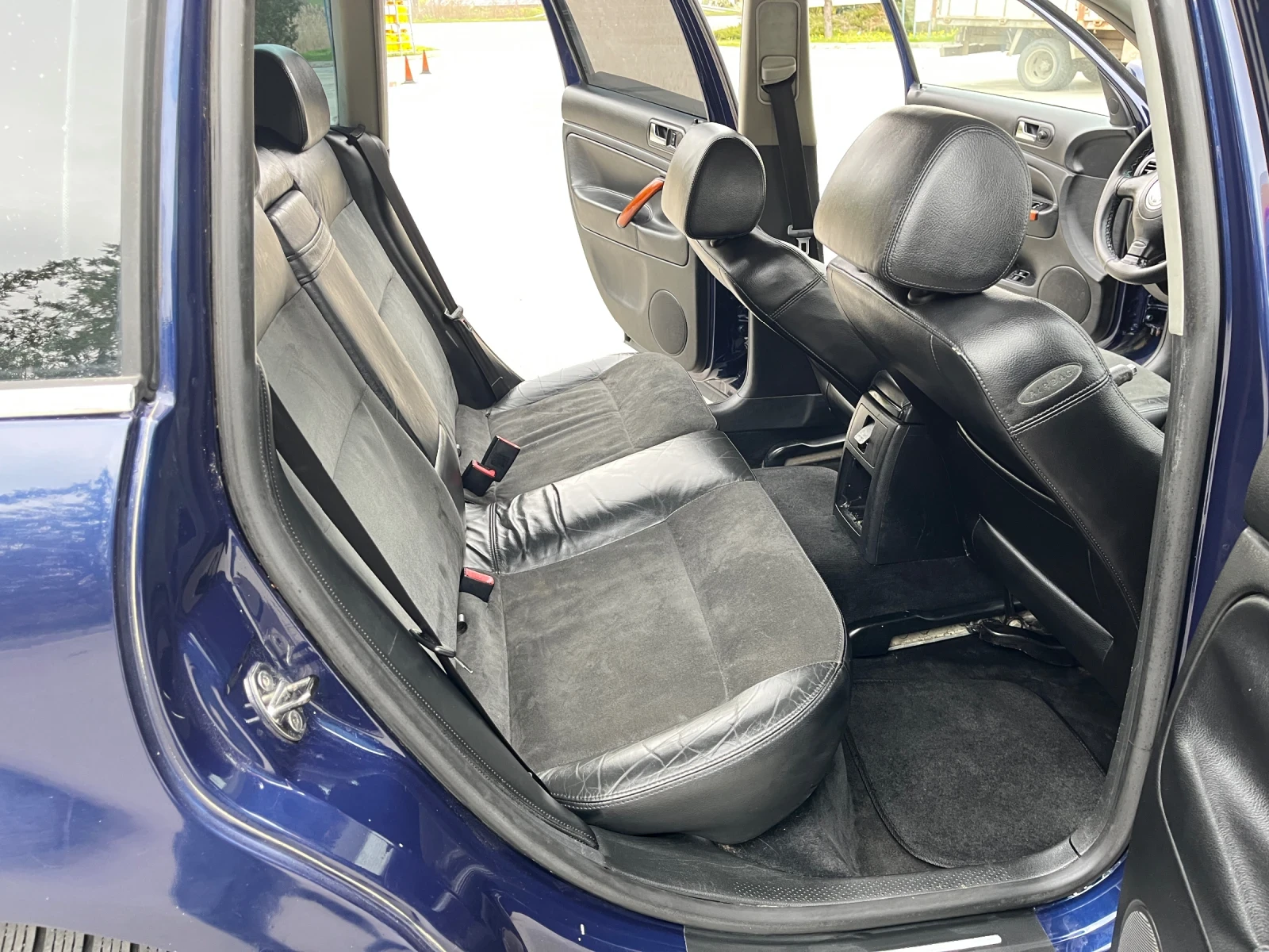 VW Passat 1.9TDI/131/AVF/6/СКОРОСТА, снимка 11 - Автомобили и джипове - 54058344