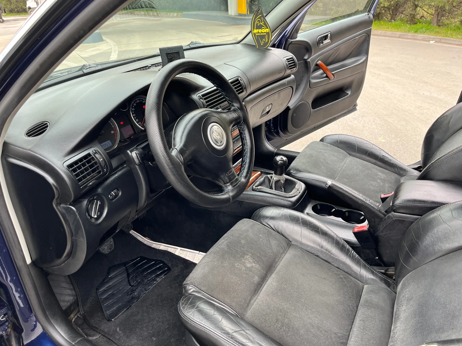 VW Passat 1.9TDI/131/AVF/6/СКОРОСТА, снимка 9 - Автомобили и джипове - 54058344