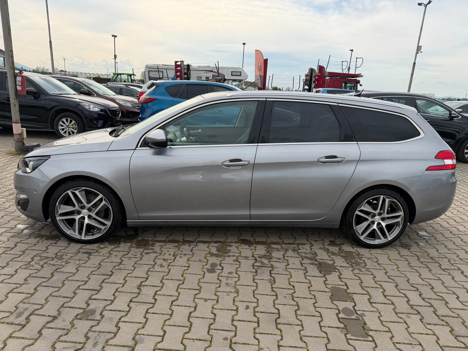 Peugeot 308 2.0HDI Allure PANORAMA/NAVI/KAMERA EURO 6, снимка 9 - Автомобили и джипове - 54366891