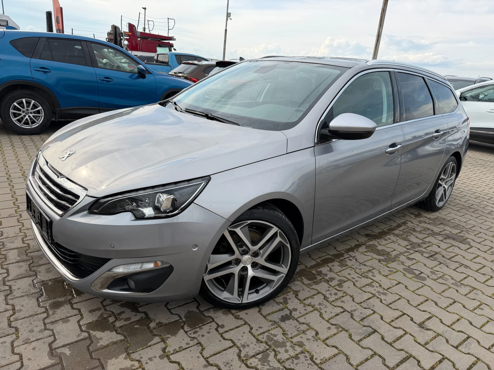 Peugeot 308 2.0HDI Allure PANORAMA/NAVI/KAMERA EURO 6