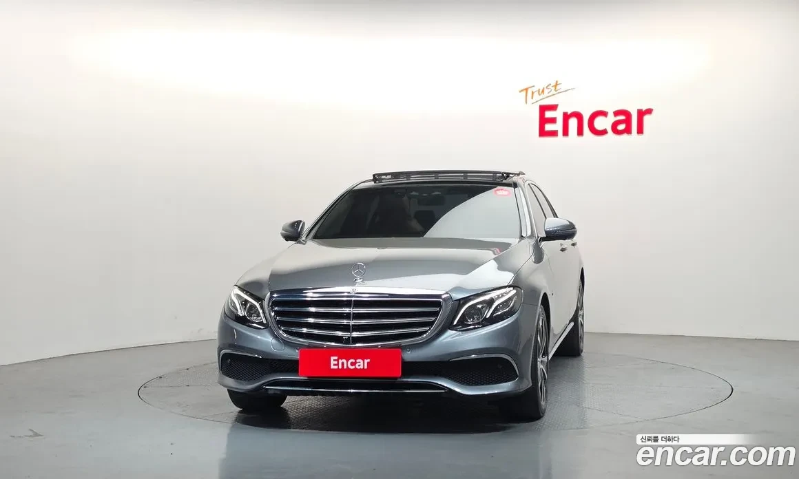 Mercedes-Benz E 300 * BURMESTER * HEAD-UP * 360, снимка 3 - Автомобили и джипове - 54370937