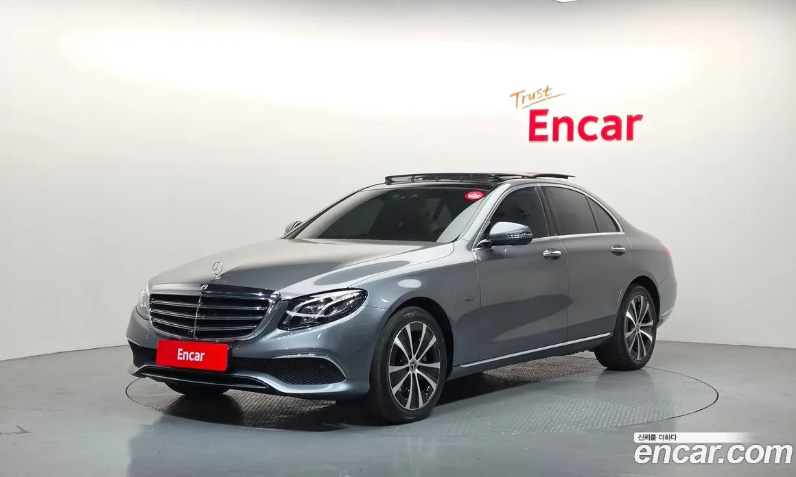 Mercedes-Benz E 300 * BURMESTER * HEAD-UP * 360