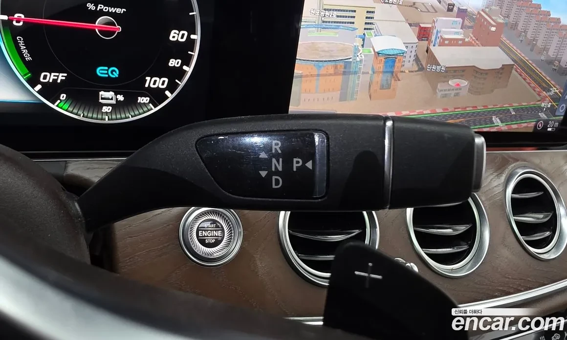Mercedes-Benz E 300 * BURMESTER * HEAD-UP * 360, снимка 9 - Автомобили и джипове - 54370937