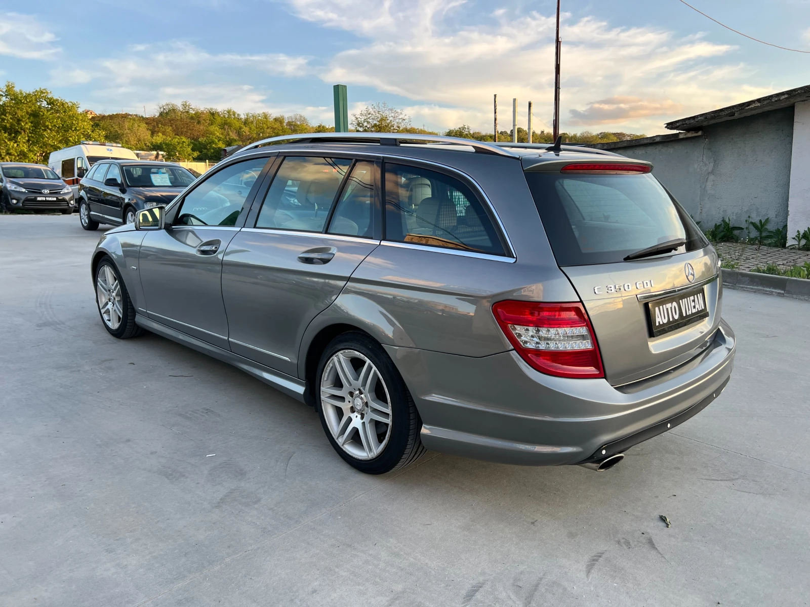 Mercedes-Benz C 350 AMG изпълнение!-224кс-4х4, снимка 6 - Автомобили и джипове - 54541410