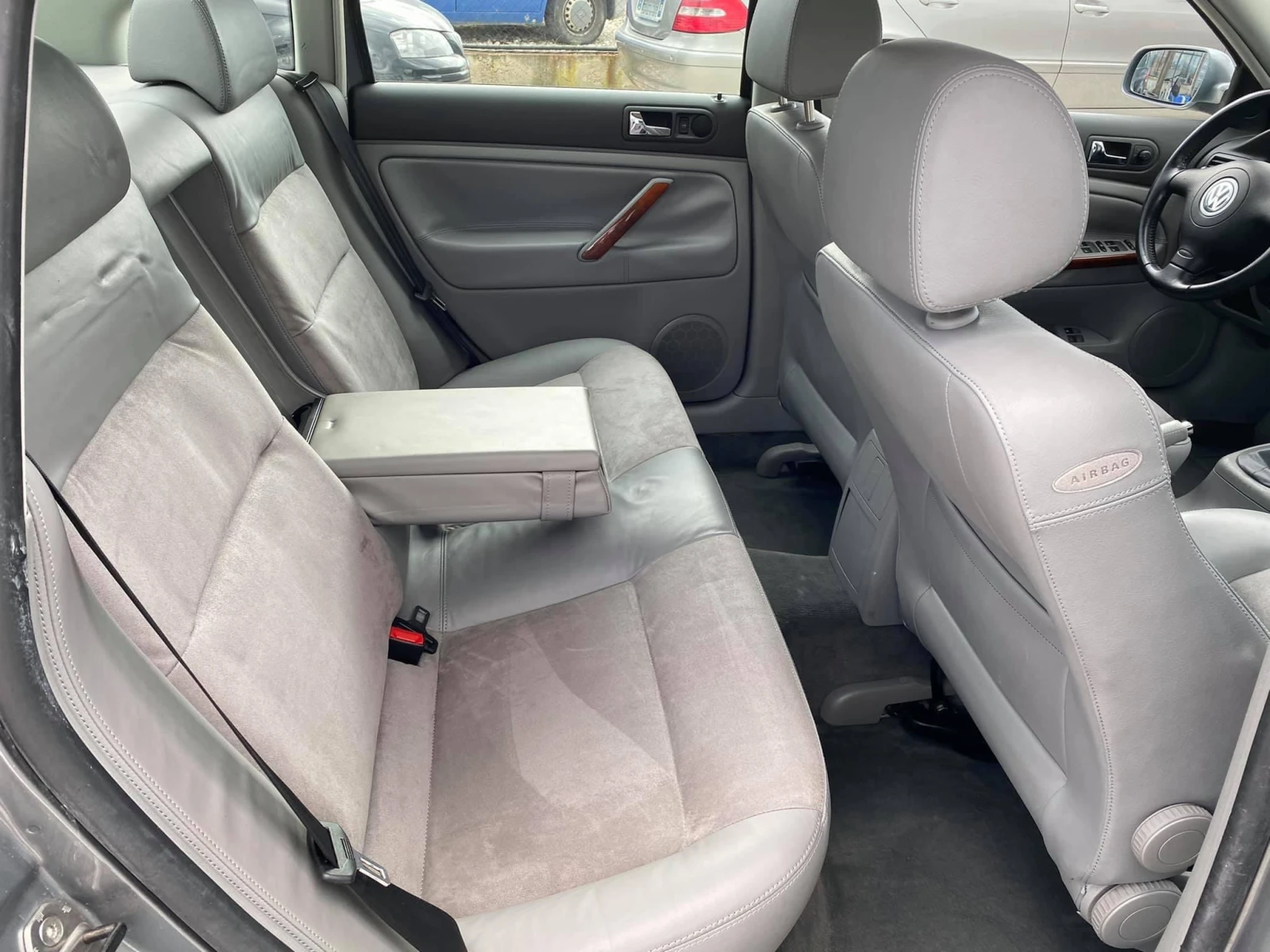 VW Passat HighLine 1.8T, снимка 6 - Автомобили и джипове - 54728083