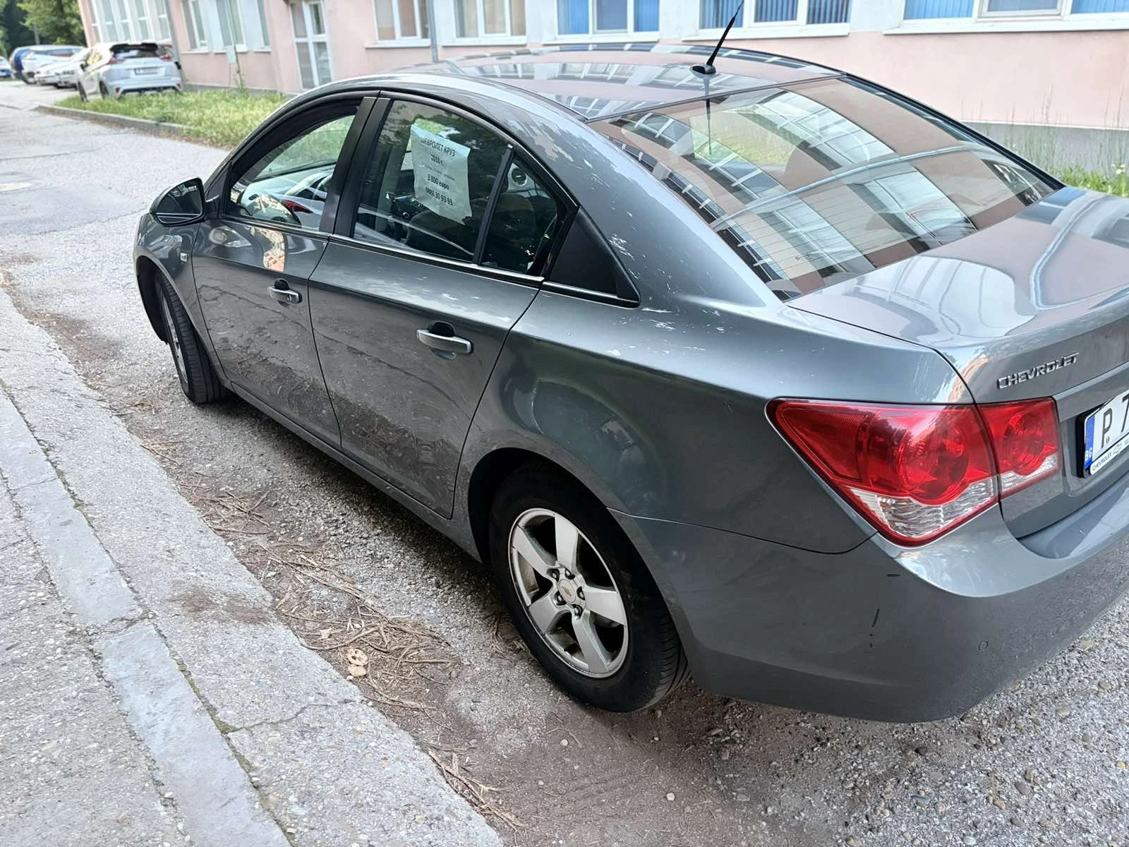 Chevrolet Cruze, снимка 2 - Автомобили и джипове - 54921889