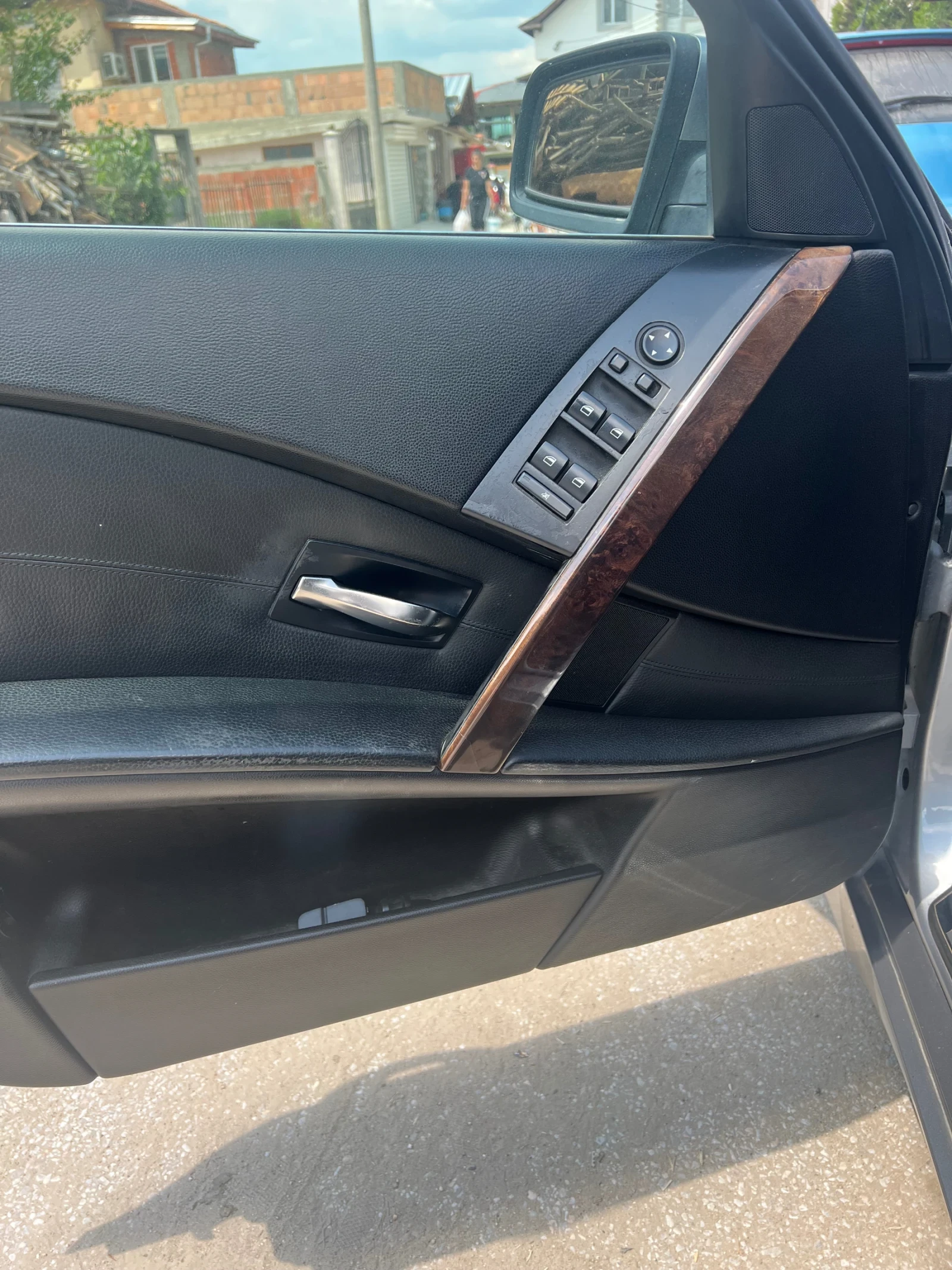 BMW 530, снимка 11 - Автомобили и джипове - 55015183