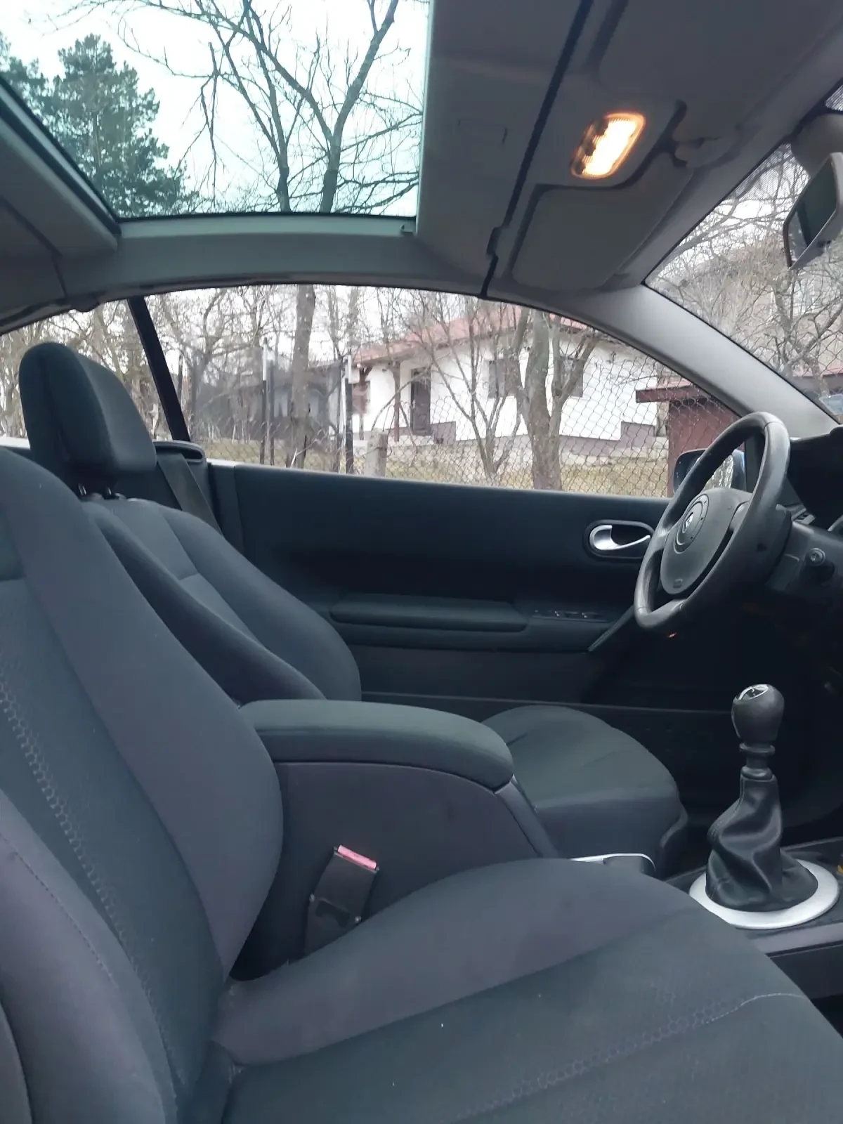 Renault Megane 1.9, снимка 5 - Автомобили и джипове - 55362150