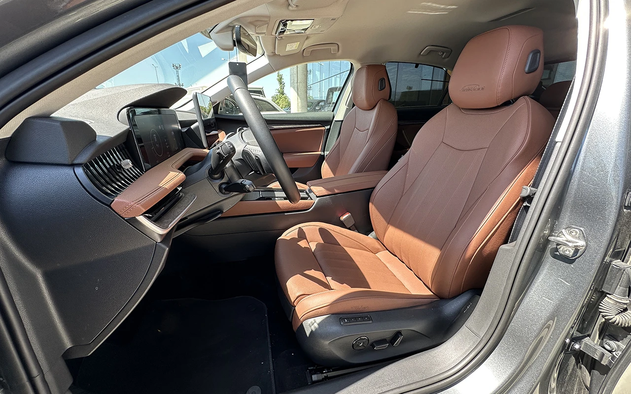 Skoda Superb 2.0 TSI 4X4 Laurin & Klement, снимка 5 - Автомобили и джипове - 55739171