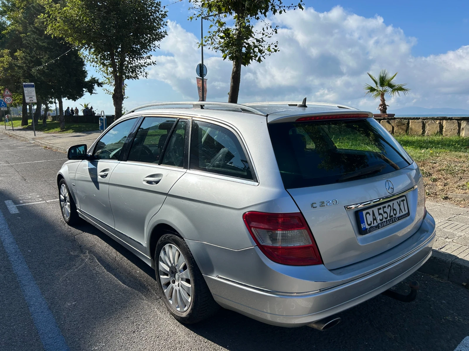Mercedes-Benz 220, снимка 2 - Автомобили и джипове - 55767535