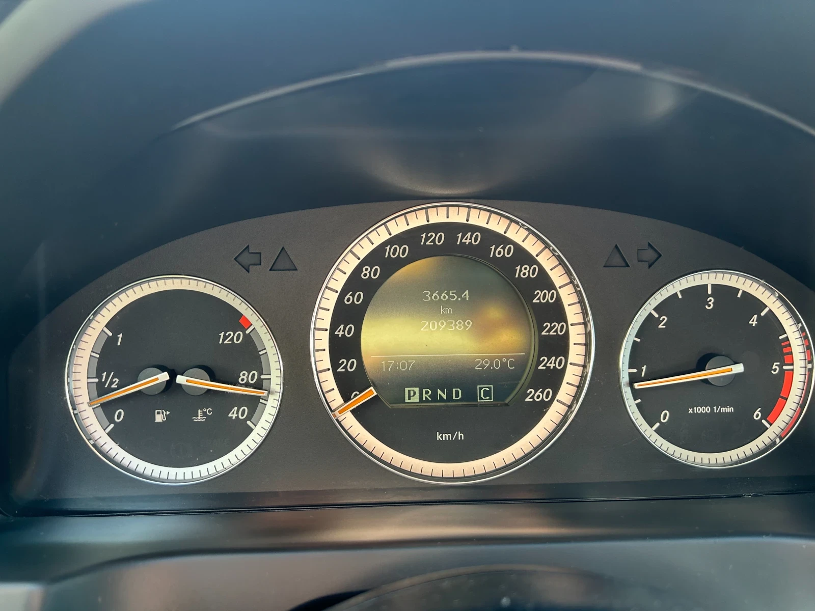 Mercedes-Benz 220, снимка 7 - Автомобили и джипове - 55767535