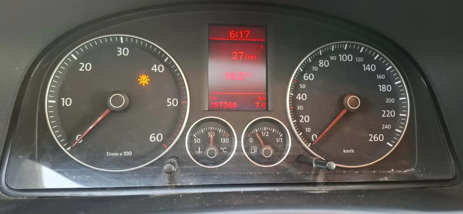 VW Touran 1.9 TDI 105HP, снимка 7 - Автомобили и джипове - 55896761