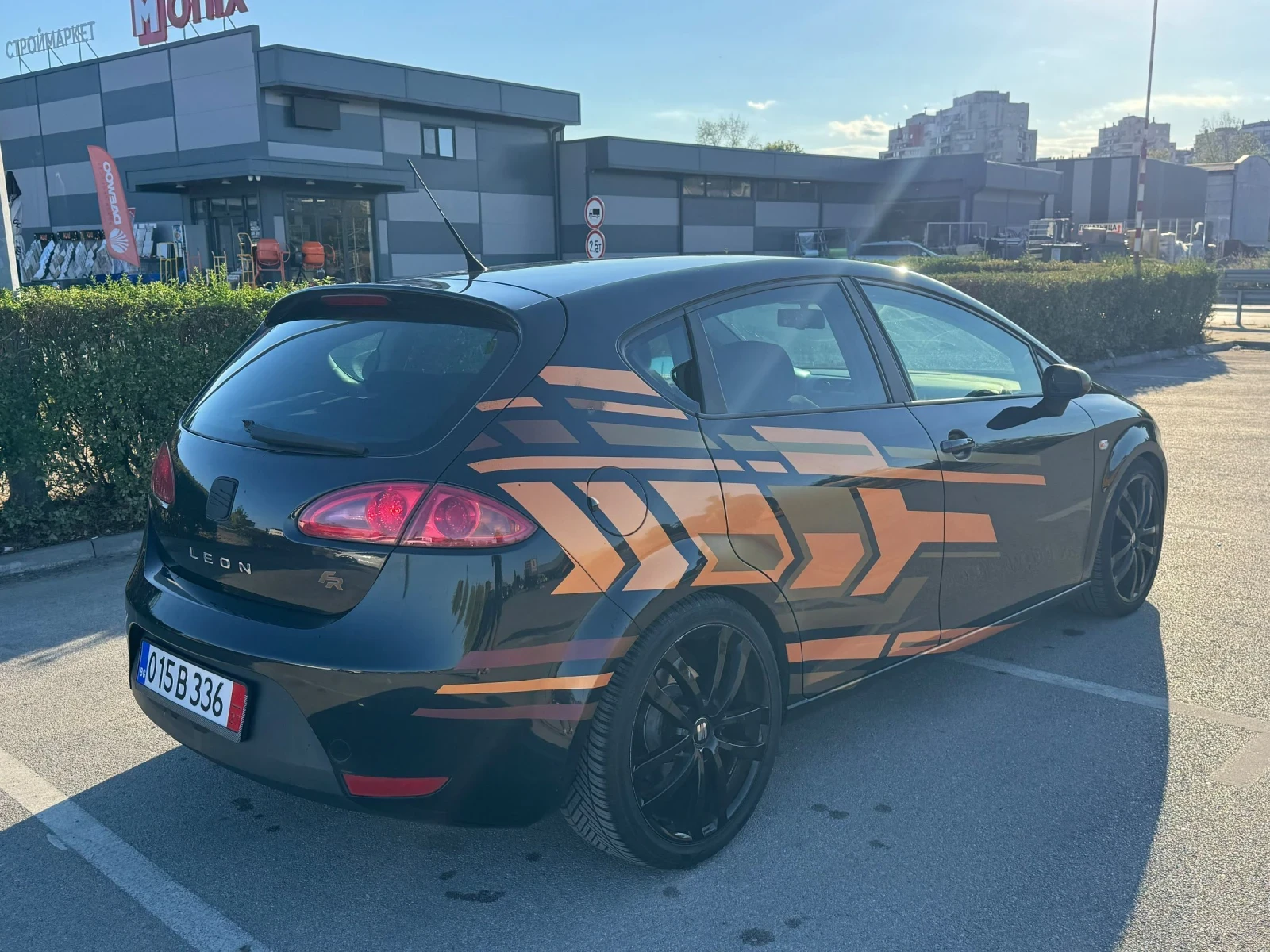 Seat Leon 2.0TFSI FR, снимка 2 - Автомобили и джипове - 56105413