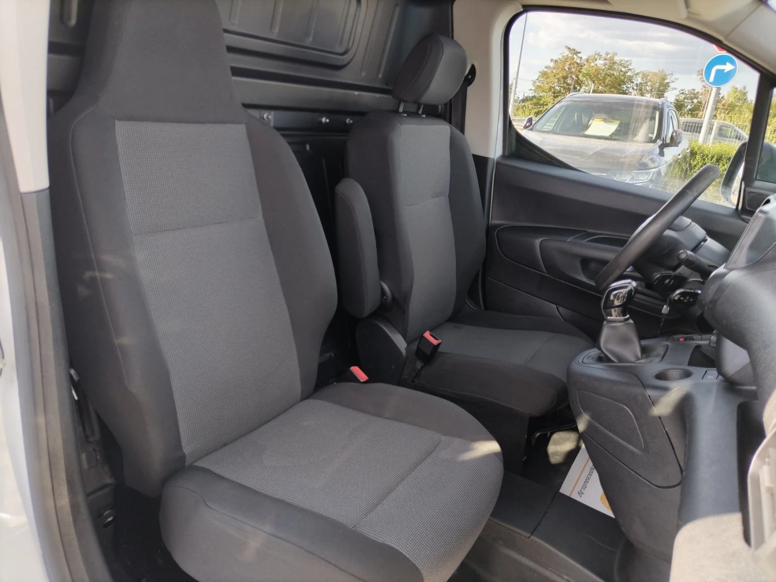 Citroen Berlingo 1.5HDI/102к.с., снимка 13 - Автомобили и джипове - 56130450