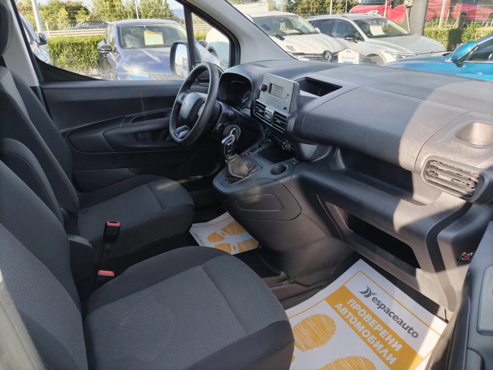 Citroen Berlingo 1.5HDI/102к.с., снимка 14 - Автомобили и джипове - 56130450