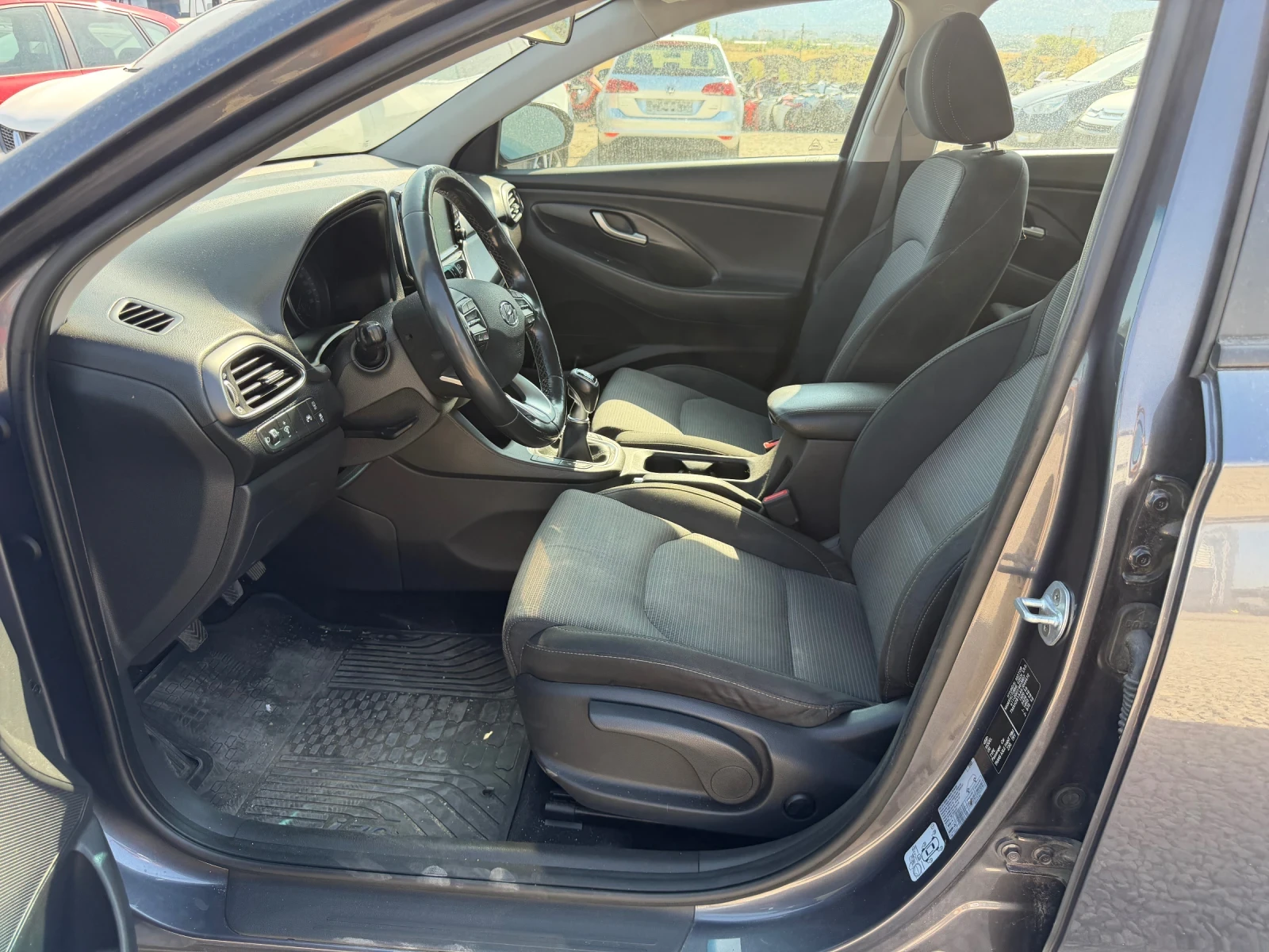 Hyundai I30 1.6D-116PS, снимка 9 - Автомобили и джипове - 56152522