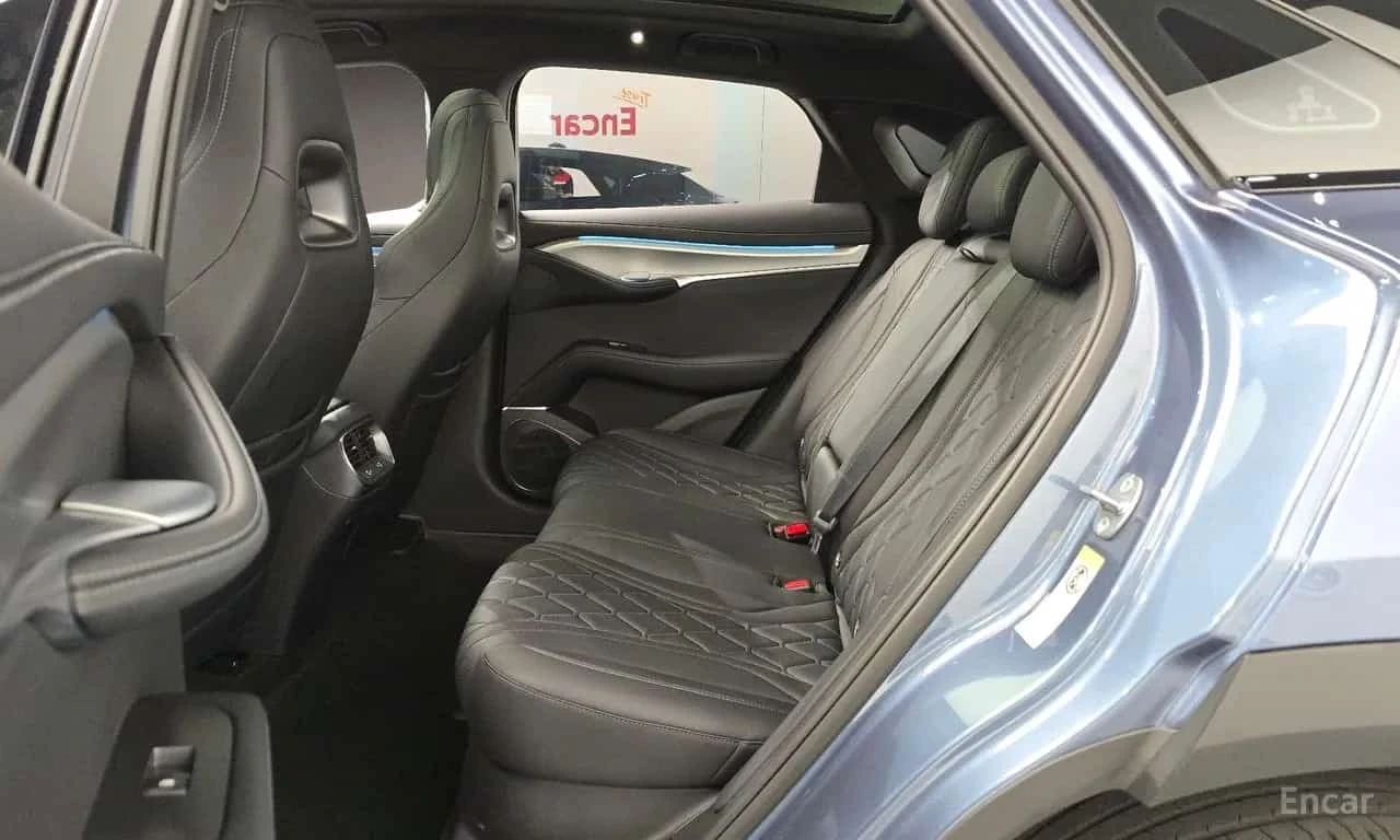 BYD Seal * Base * AWD * Цена до бг * , снимка 12 - Автомобили и джипове - 56516942