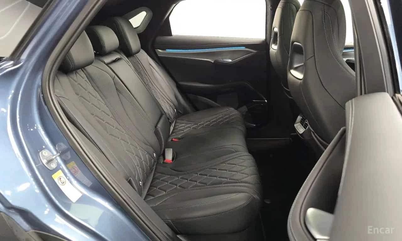 BYD Seal * Base * AWD * Цена до бг * , снимка 11 - Автомобили и джипове - 56516942