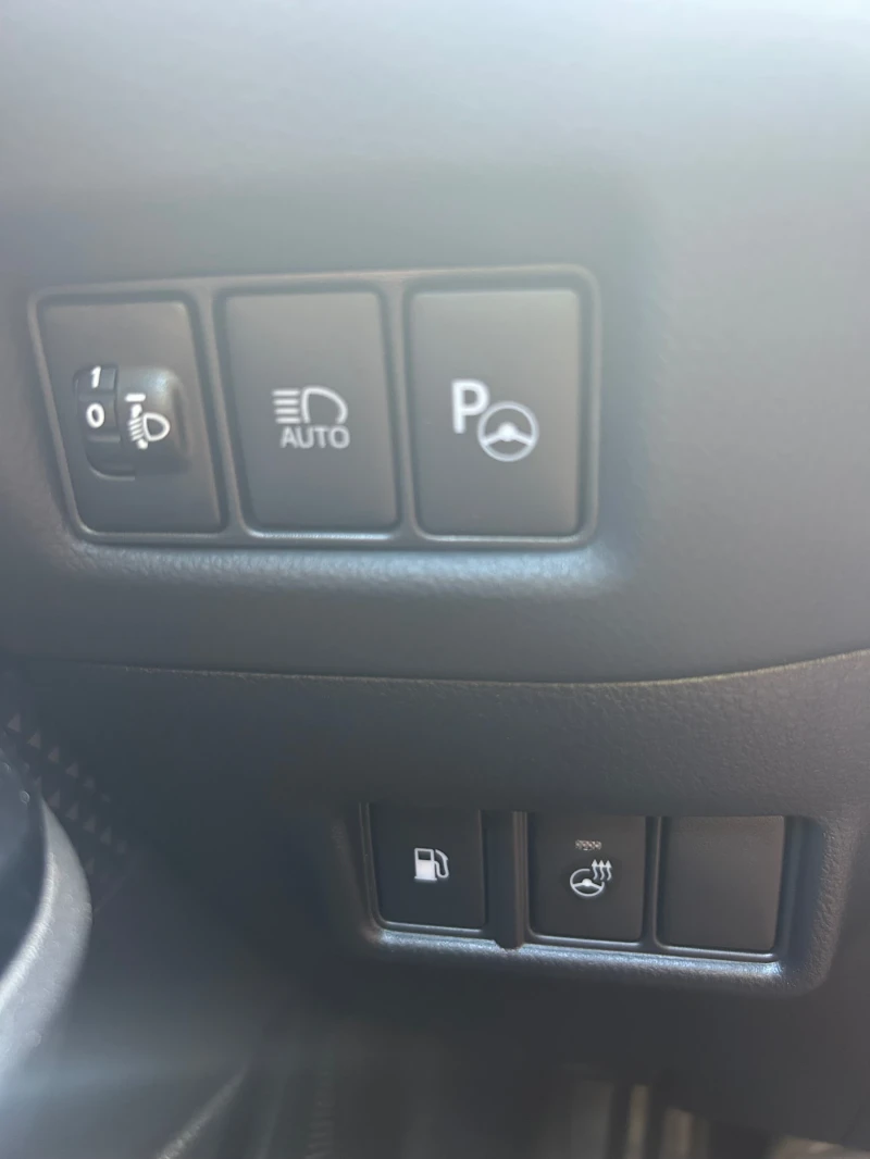 Toyota C-HR 2.0 Hybrid, снимка 10 - Автомобили и джипове - 51686321