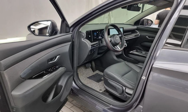 Hyundai Tucson Gasoline 1.6 Turbo 2WD Premium, снимка 10 - Автомобили и джипове - 52046399