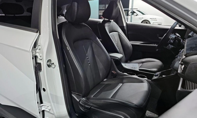 Hyundai Kona Gasoline 1.6 Turbo 2WD Premium, снимка 10 - Автомобили и джипове - 52113245