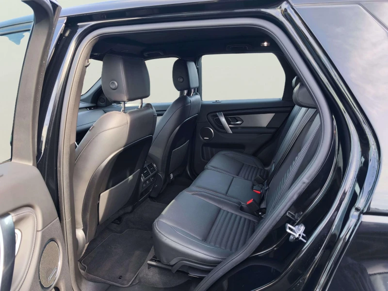 Land Rover Discovery Sport 2.0, снимка 8 - Автомобили и джипове - 52486155