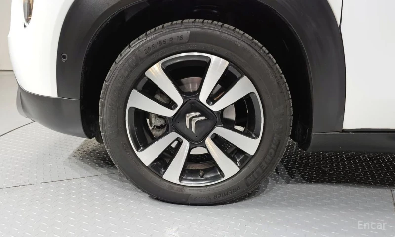 Citroen C3 Aircross, снимка 5 - Автомобили и джипове - 53387379