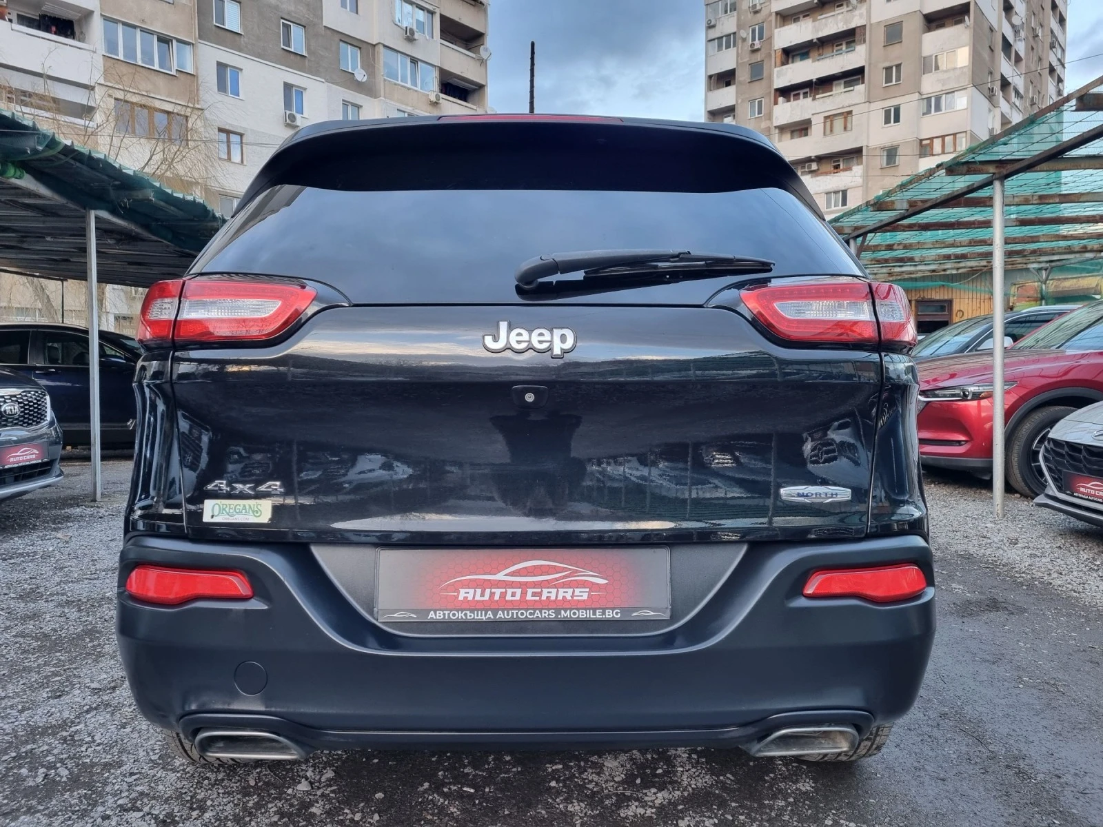 Jeep Cherokee 3.2 V6 - изображение 5