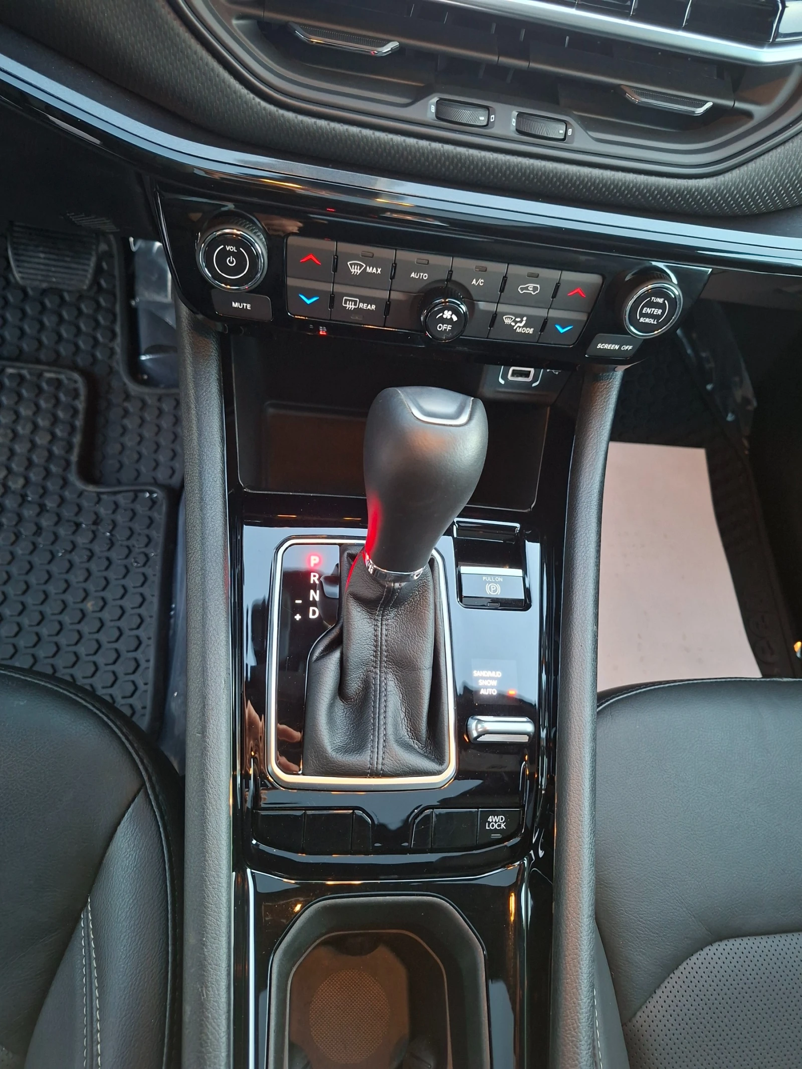 Jeep Compass 2.0 TURBO 200hp | Mobile.bg � ����������� 17