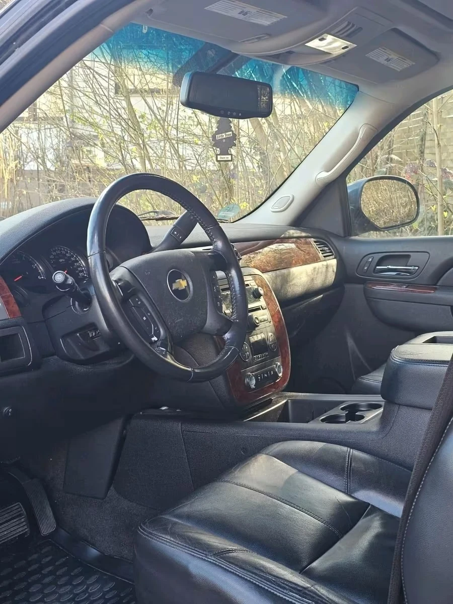 Chevrolet Tahoe 6.0 hybrid, снимка 4 - Автомобили и джипове - 54345312