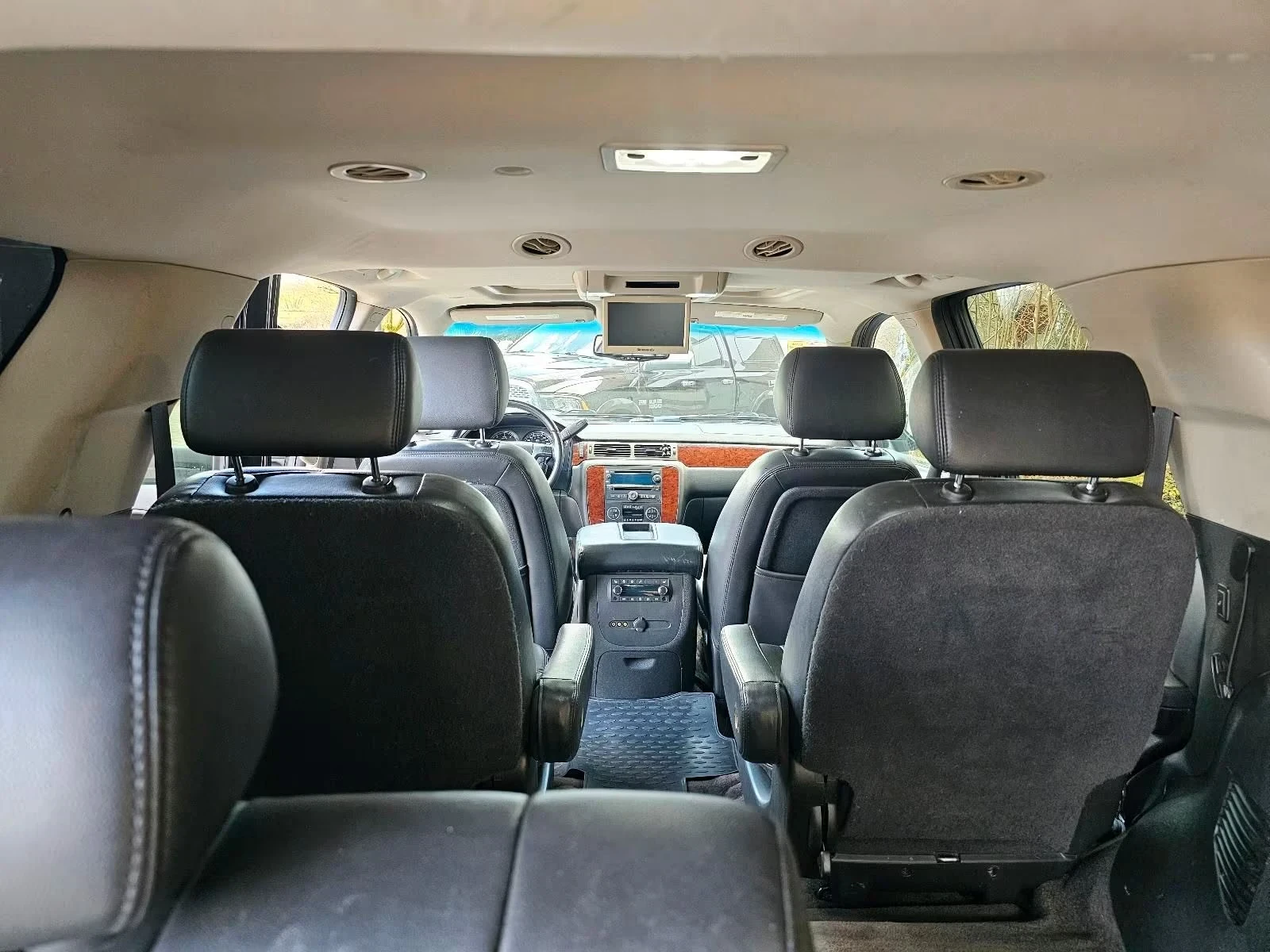 Chevrolet Tahoe 6.0 hybrid, снимка 5 - Автомобили и джипове - 54345312