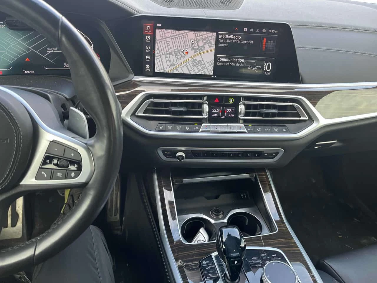 BMW X7 * xDrive40i * ПОДГРЕВИ * 360 * PANO * CARFAX, снимка 9 - Автомобили и джипове - 54393600