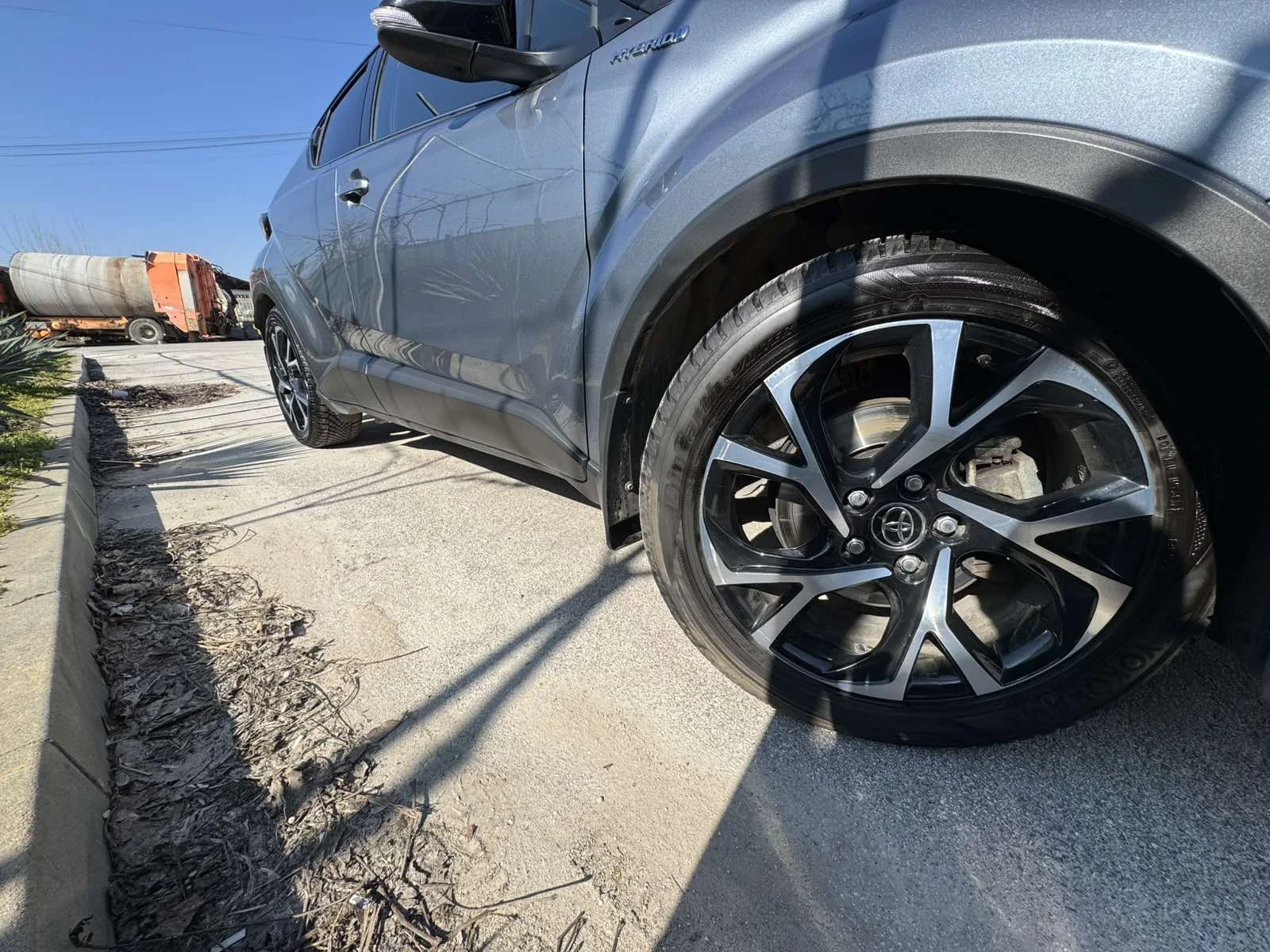 Toyota C-HR, снимка 14 - Автомобили и джипове - 54625425