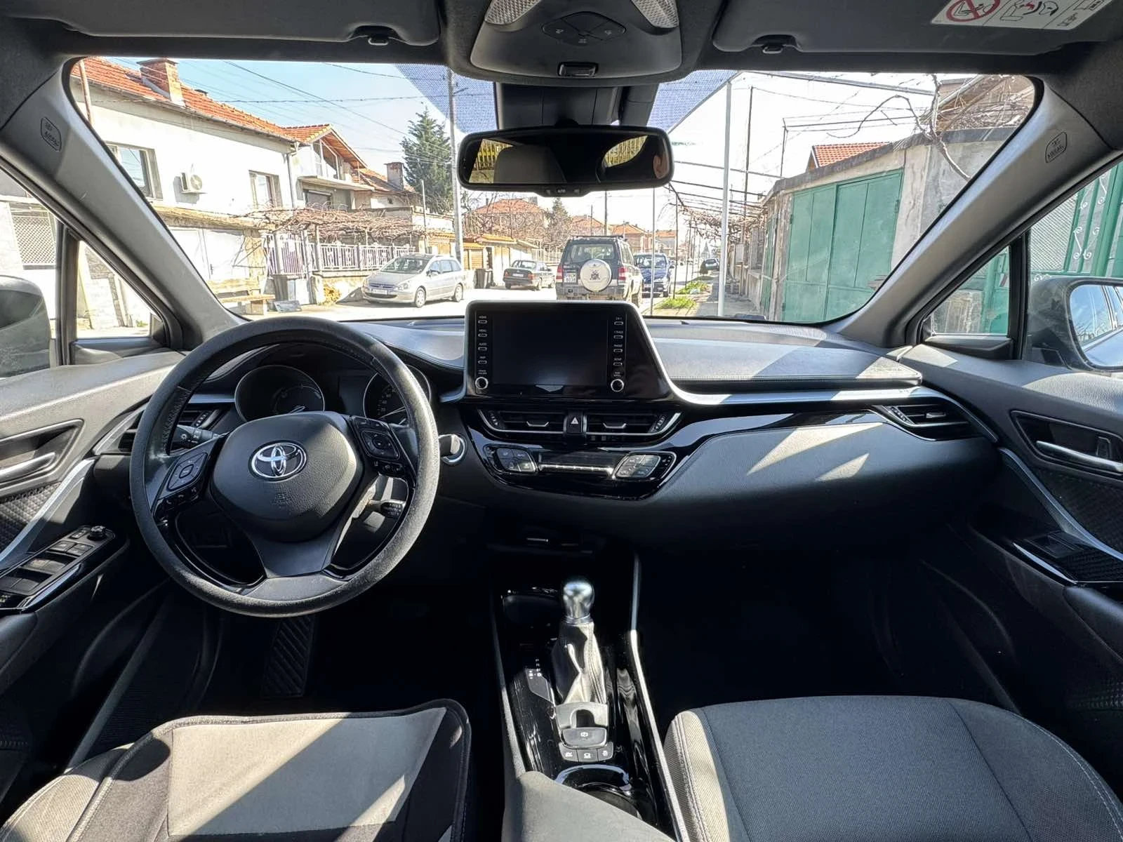 Toyota C-HR, снимка 9 - Автомобили и джипове - 54625425