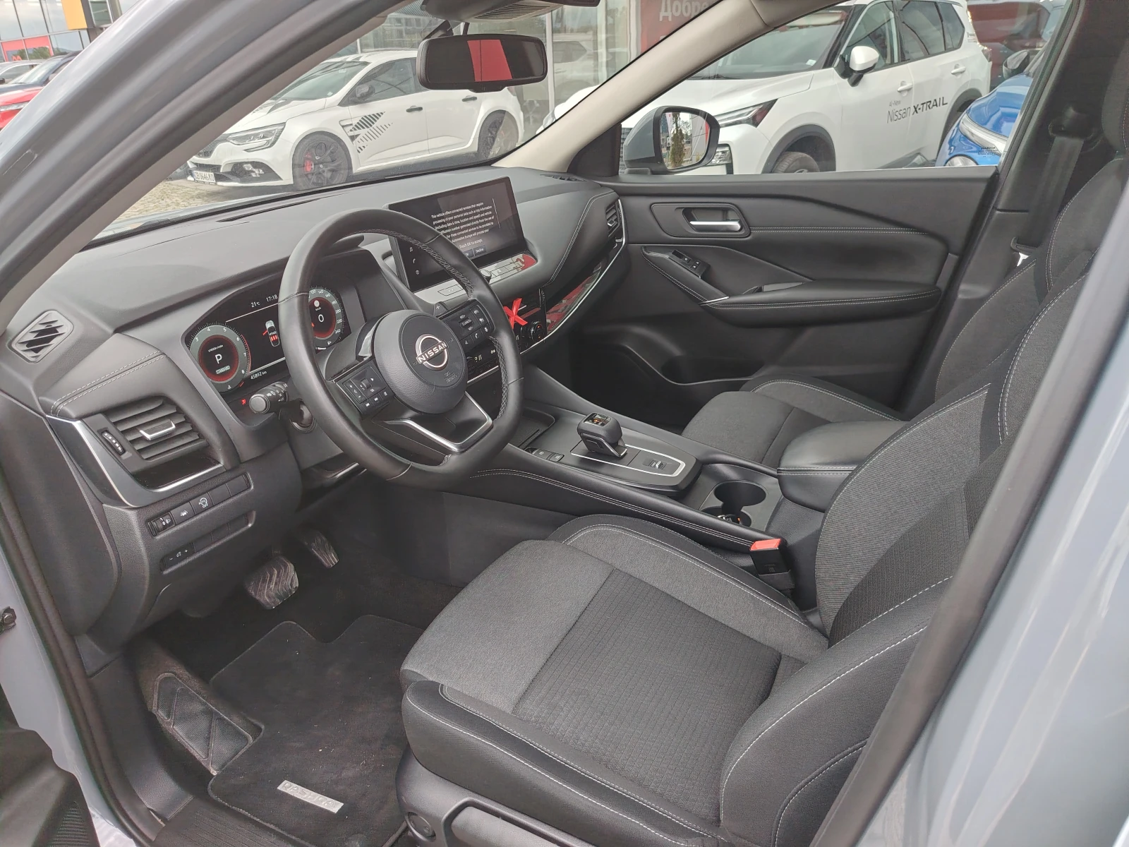 Nissan Qashqai N-Connecta, снимка 4 - Автомобили и джипове - 54640830
