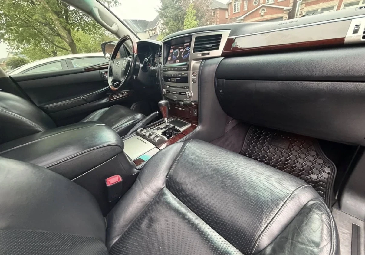 Lexus LX 570 MARK LEVINSON/РЕВИЗИРАНО ОКАЧВАНЕ/СЕРВИЗНА ИСТОРИЯ, снимка 5 - Автомобили и джипове - 54682412