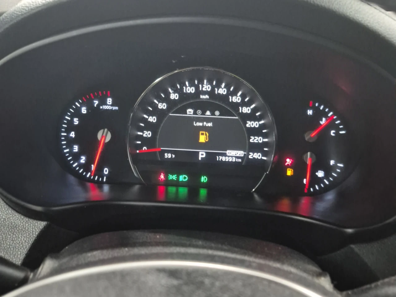 Kia Sorento SXL LIMITED* Обдухване* Подгрев* Пано* 360* Камера, снимка 9 - Автомобили и джипове - 54957663