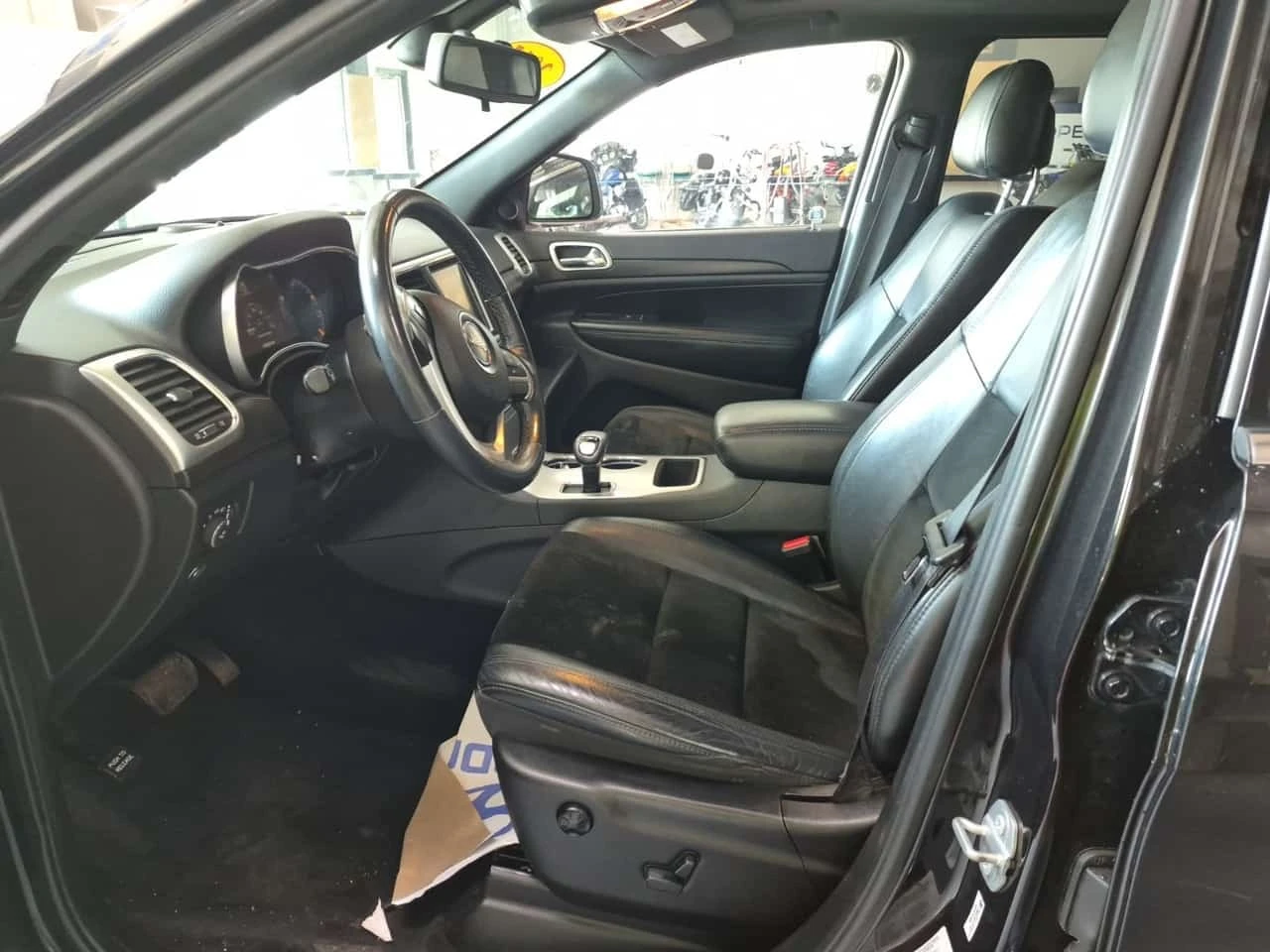 Jeep Grand cherokee * LAREDO * АВТОКРЕДИТ БЕЗ ПЪРВОНАЧАЛНА ВНОСКА* , снимка 5 - Автомобили и джипове - 55736850