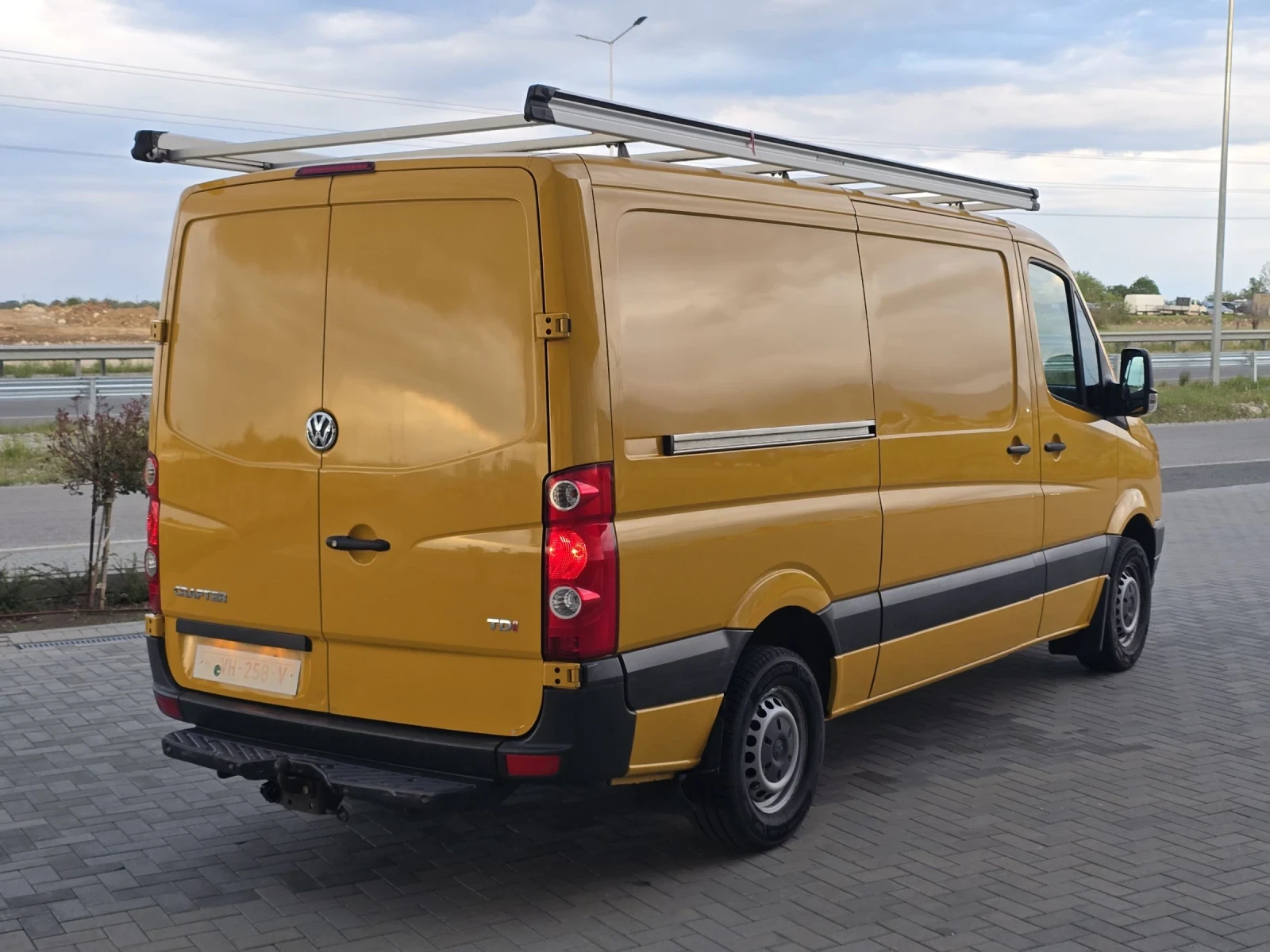 VW Crafter 2.0TDi - изображение 7